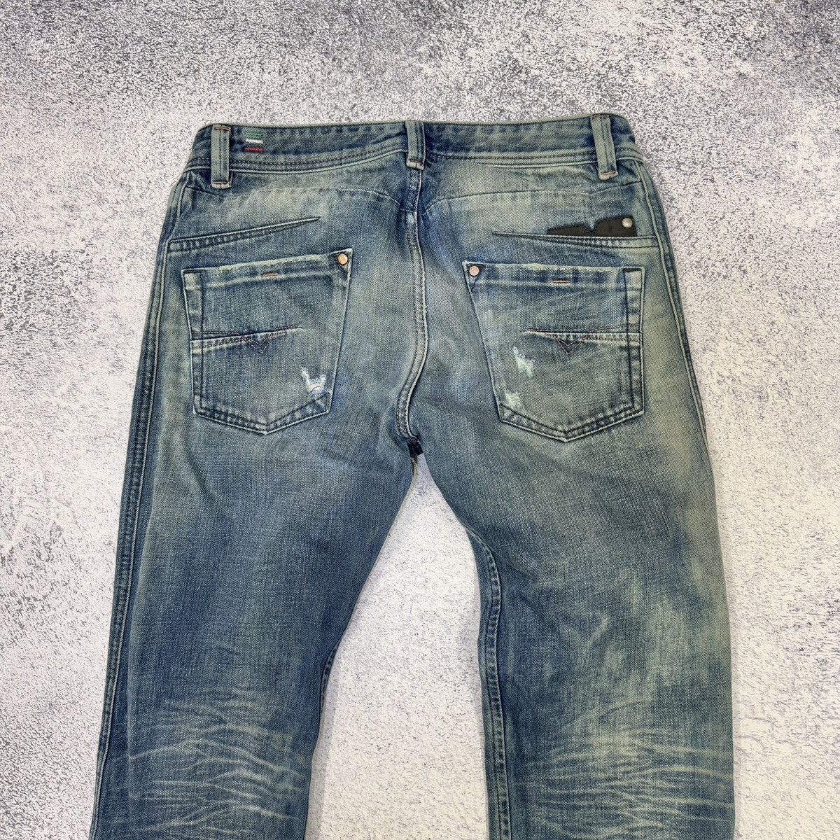Diesel Diesel Darron Regular Slim Tapered Wash0075L 31/32 size Size US 31 - 9 Thumbnail