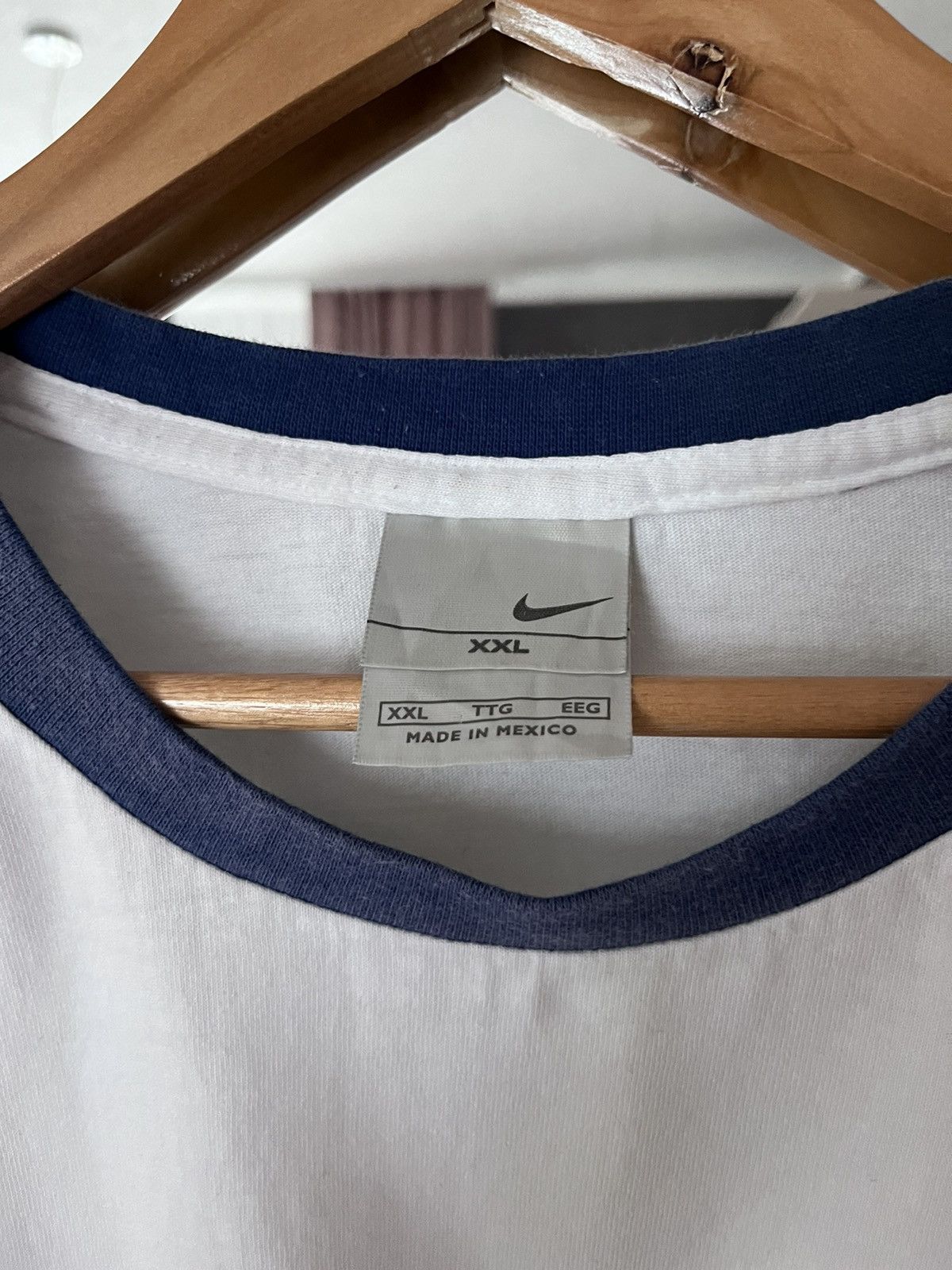 Nike VINTAGE Y2K NIKE MINI SWOOSH LONG SLEEVE TEE Size US XL / EU 56 / 4 - 5 Thumbnail