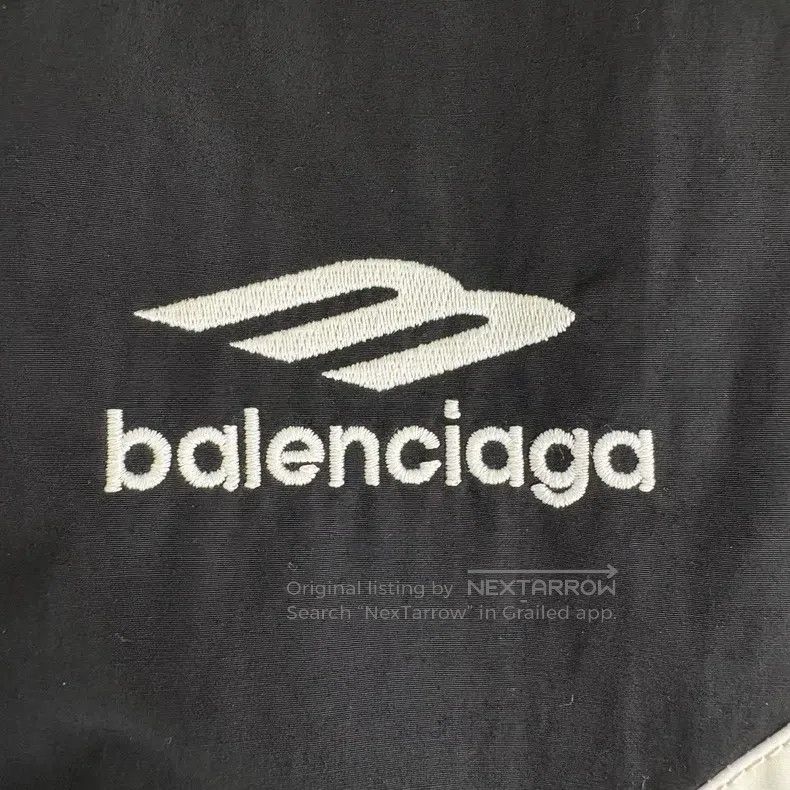 Balenciaga Balenciaga Color Blocked Logo Printed Hooded Long Sleeve J Size US L / EU 52-54 / 3 - 6 Thumbnail