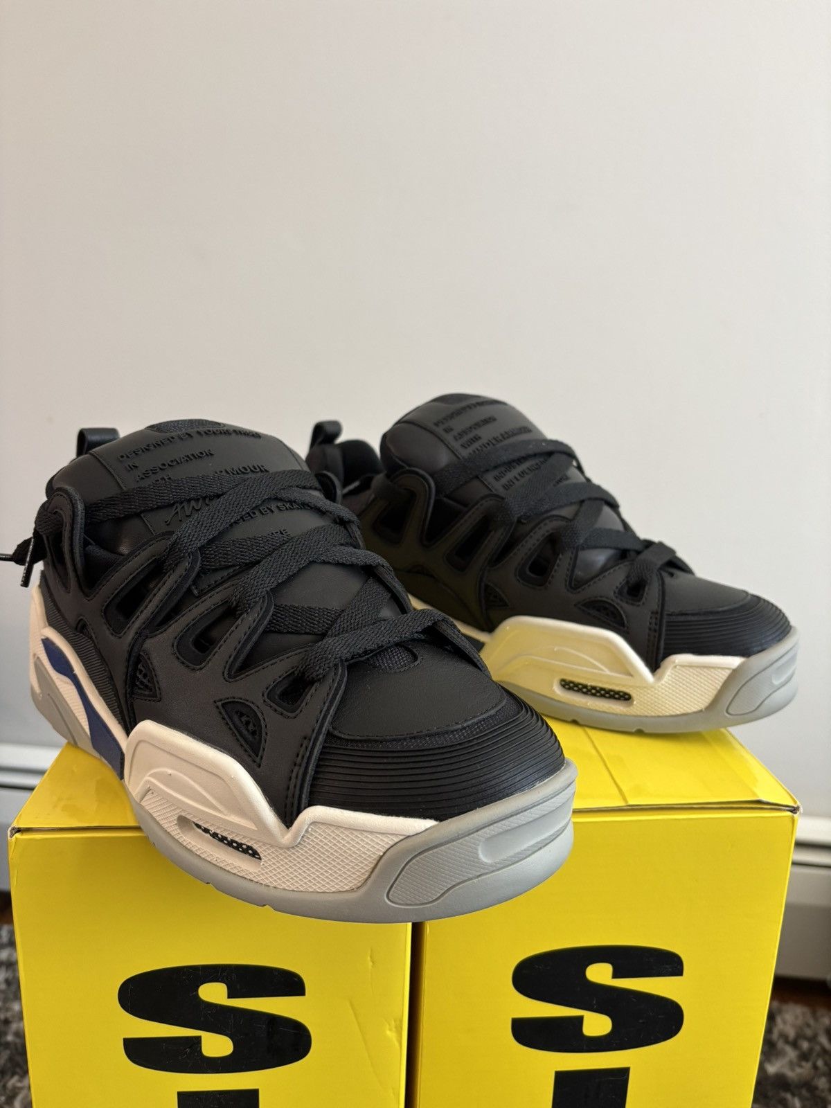 AWGE × Under Armour AWGE x Under Armor x ASAP Rocky SRLo Black Blue size 8 Size US 8 / EU 41 - 3 Thumbnail