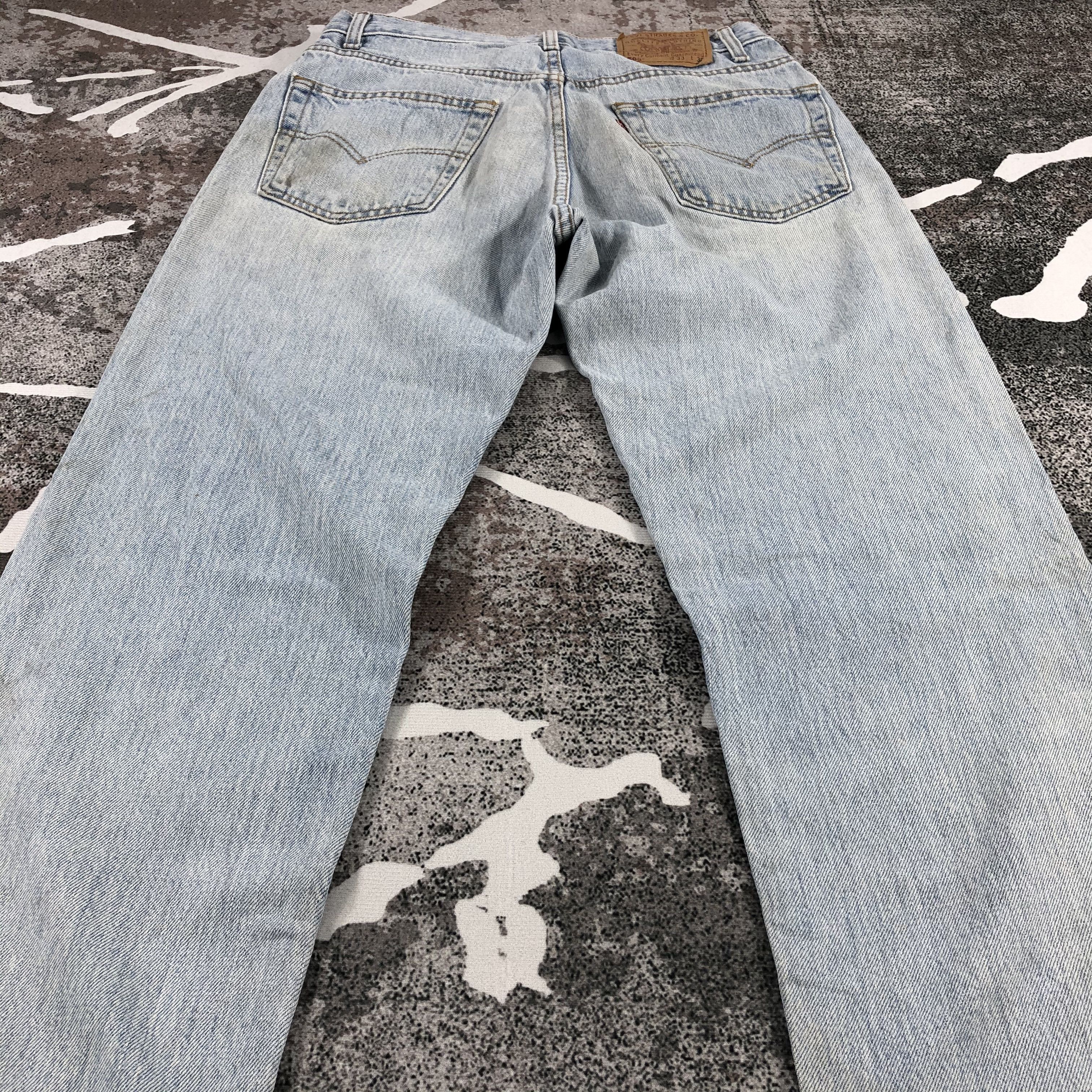 Levi's Vintage Levis 505 Jeans Faded Blue Medium Wash KJ562 Size US 31 - 4 Thumbnail