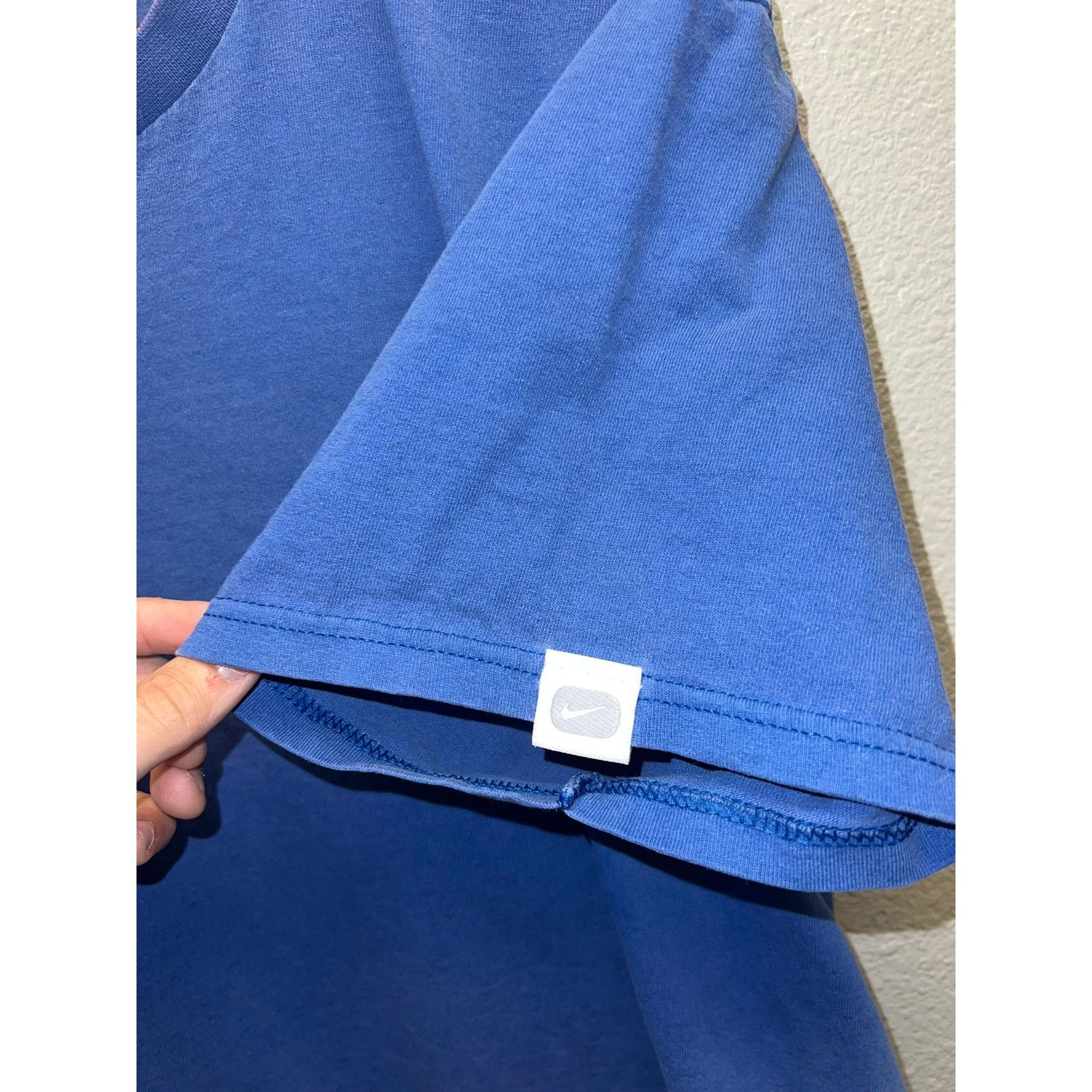 Nike Nike Blue Blank Shirt Y2K Swoosh Long Length Tee 2000s L Size US L / EU 52-54 / 3 - 3 Thumbnail