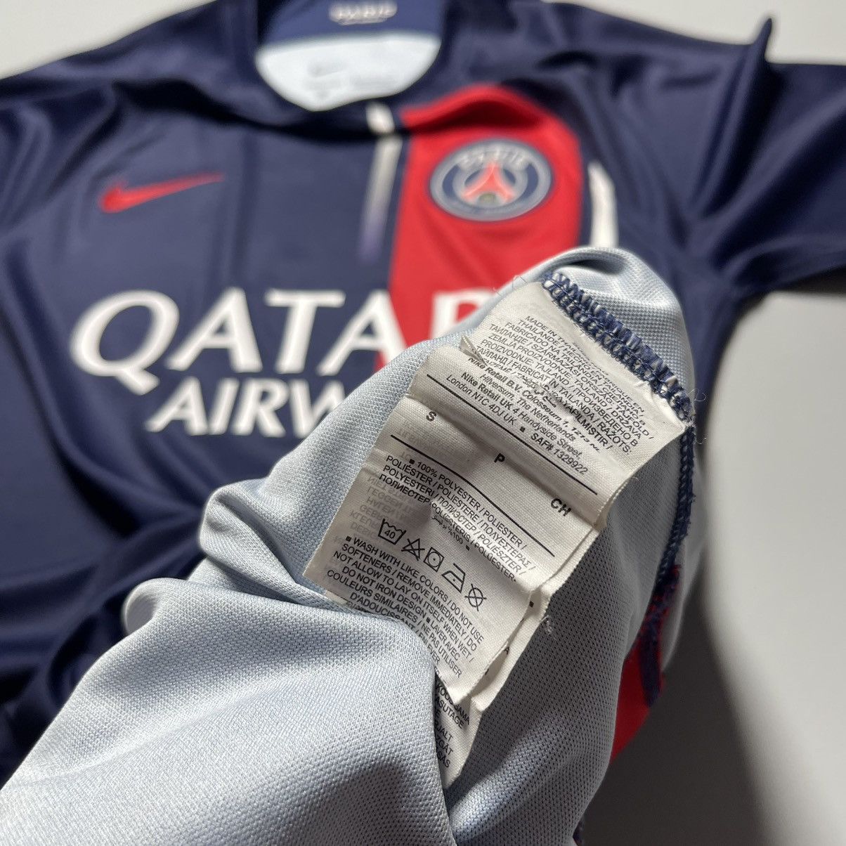 Vintage PSG NIKE 2023/2024 FOOTBALL SOCCER HOME JERSEY #10 DEMBELE Size US S / EU 44-46 / 1 - 10 Thumbnail