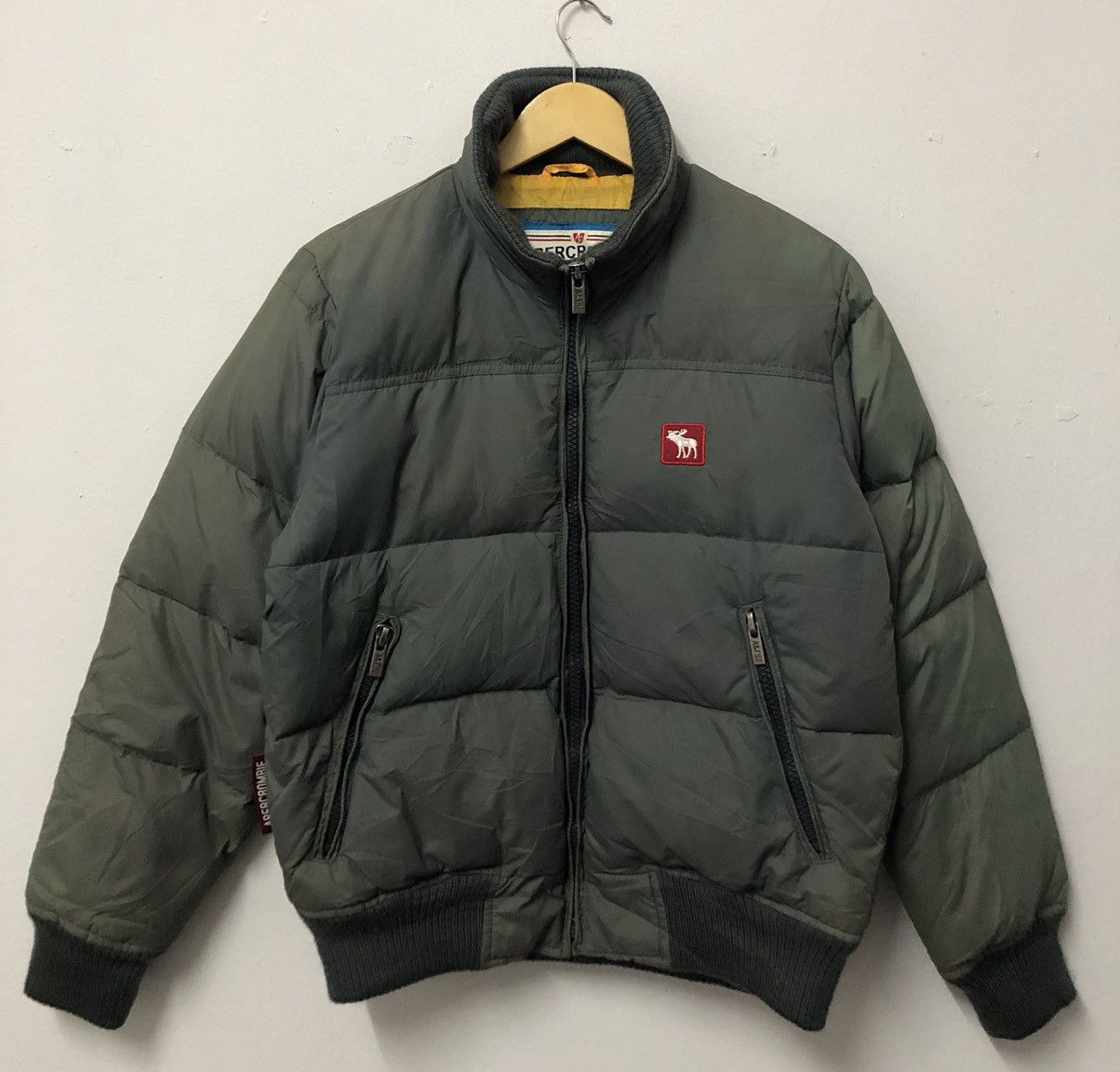 Abercrombie & Fitch VTG Abercrombie & Fitch Moose Logo Olive Puffer Jacket Size US S / EU 44-46 / 1 - 1 Thumbnail