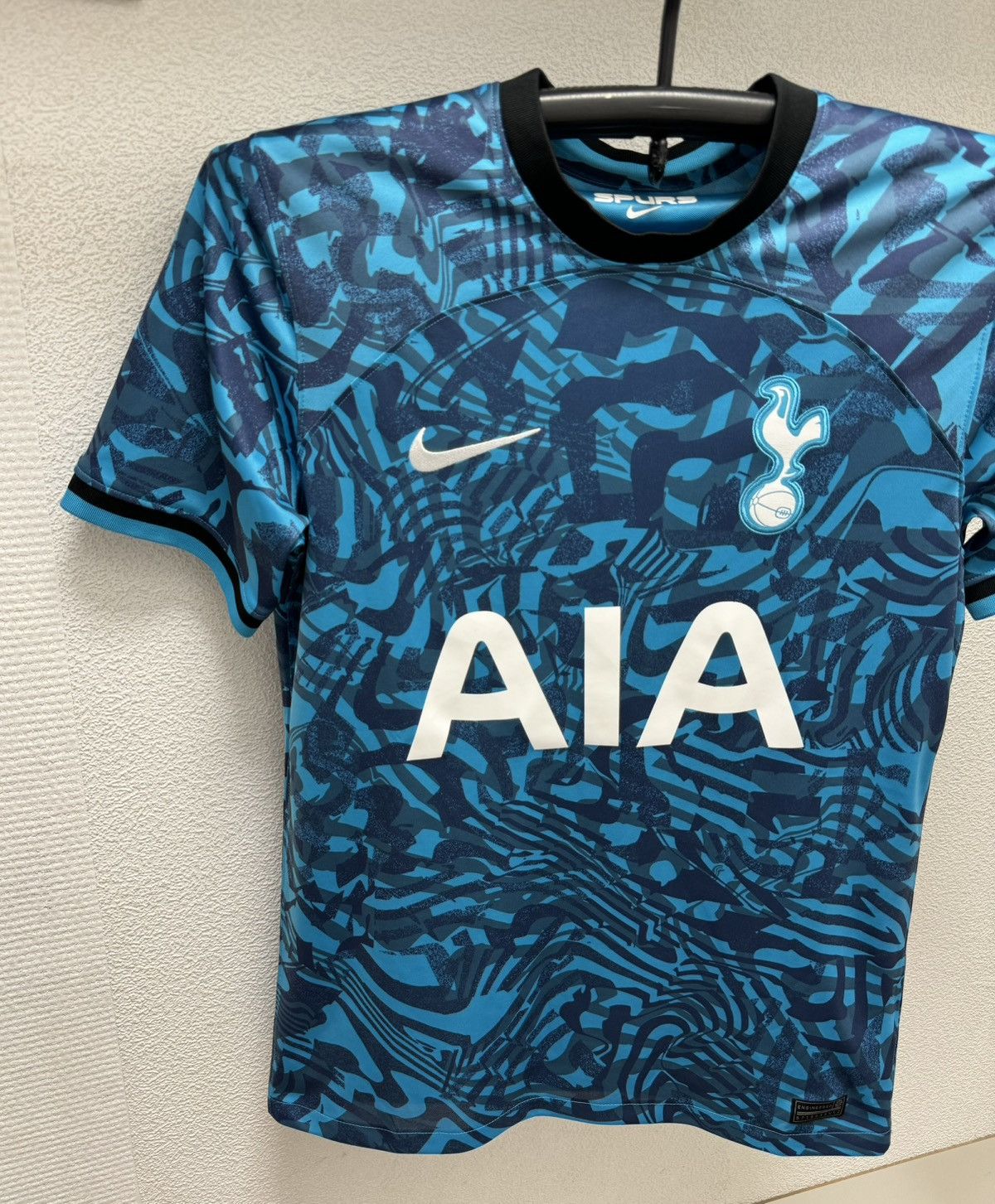 Nike Nike Tottenham hotspurs soccer jersey S-M sz Size US S / EU 44-46 / 1 - 3 Thumbnail
