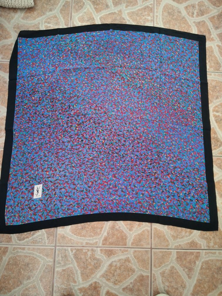 Yves Saint Laurent 80s Yves Saint Laurent Foulards Vintage Silk Scarf Scarves Size ONE SIZE - 6 Thumbnail