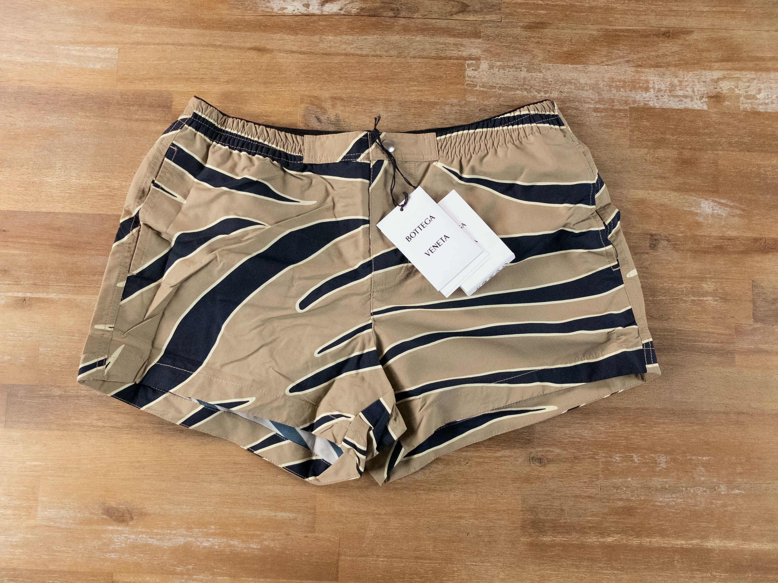 Bottega Veneta BOTTEGA VENETA beige animal print nylon swim shorts Medium q Size US 32 / EU 48 - 1 Thumbnail
