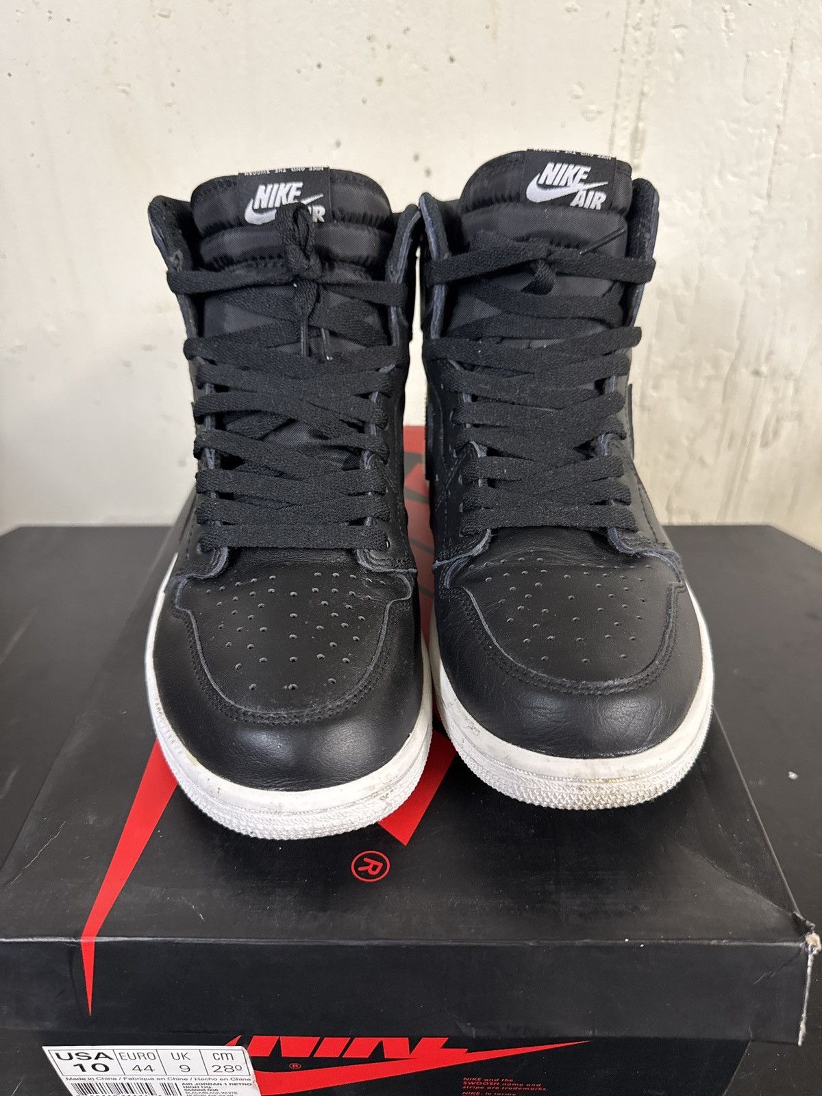 Jordan Brand × Nike Jordan 1 cyber Monday Size US 10 / EU 43 - 1 Thumbnail