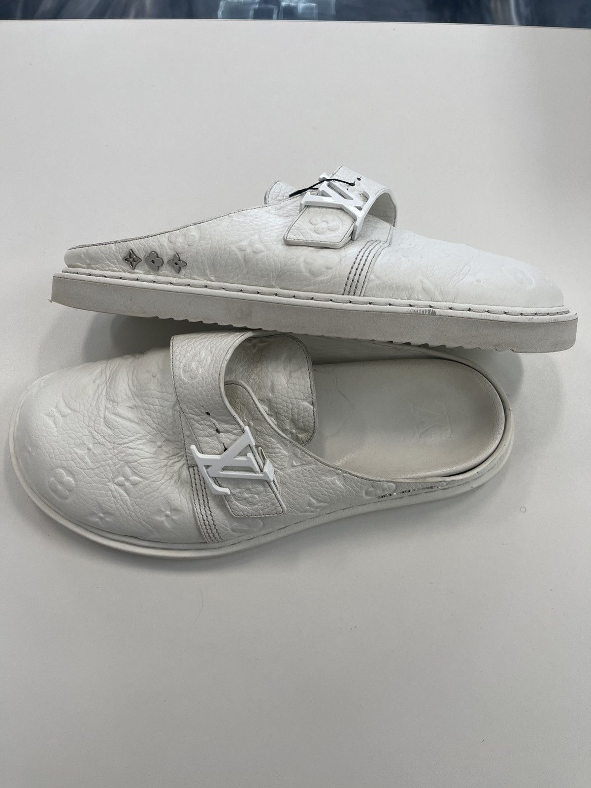 Louis Vuitton Louis Vuitton Easy Leather Mule Size US 11.5 / EU 44-45 - 2 Thumbnail