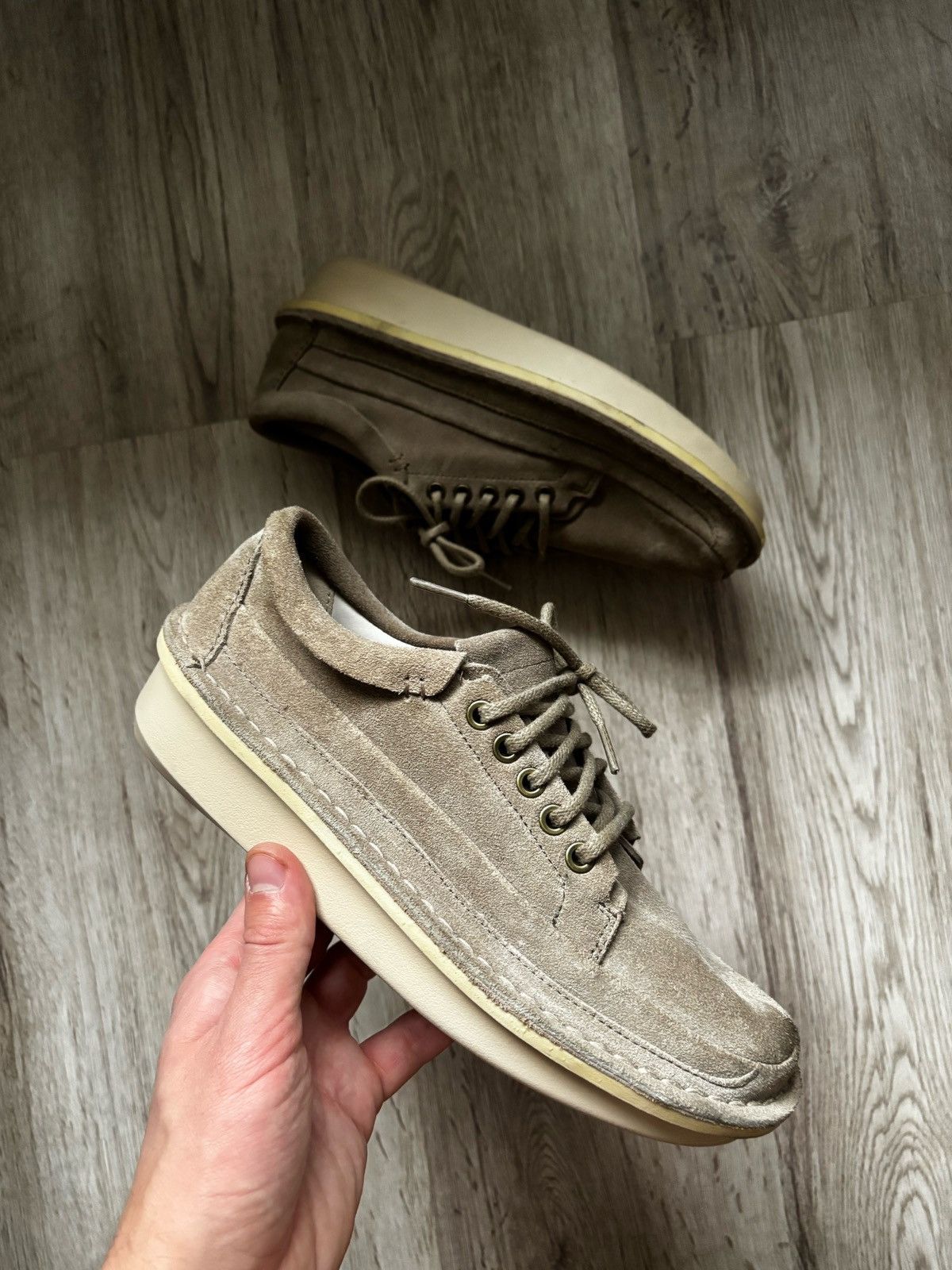 Clarks CLARKS ORIGINALS OSWYN LO Sand Suede Size US 7.5 / EU 40-41 - 1 Thumbnail