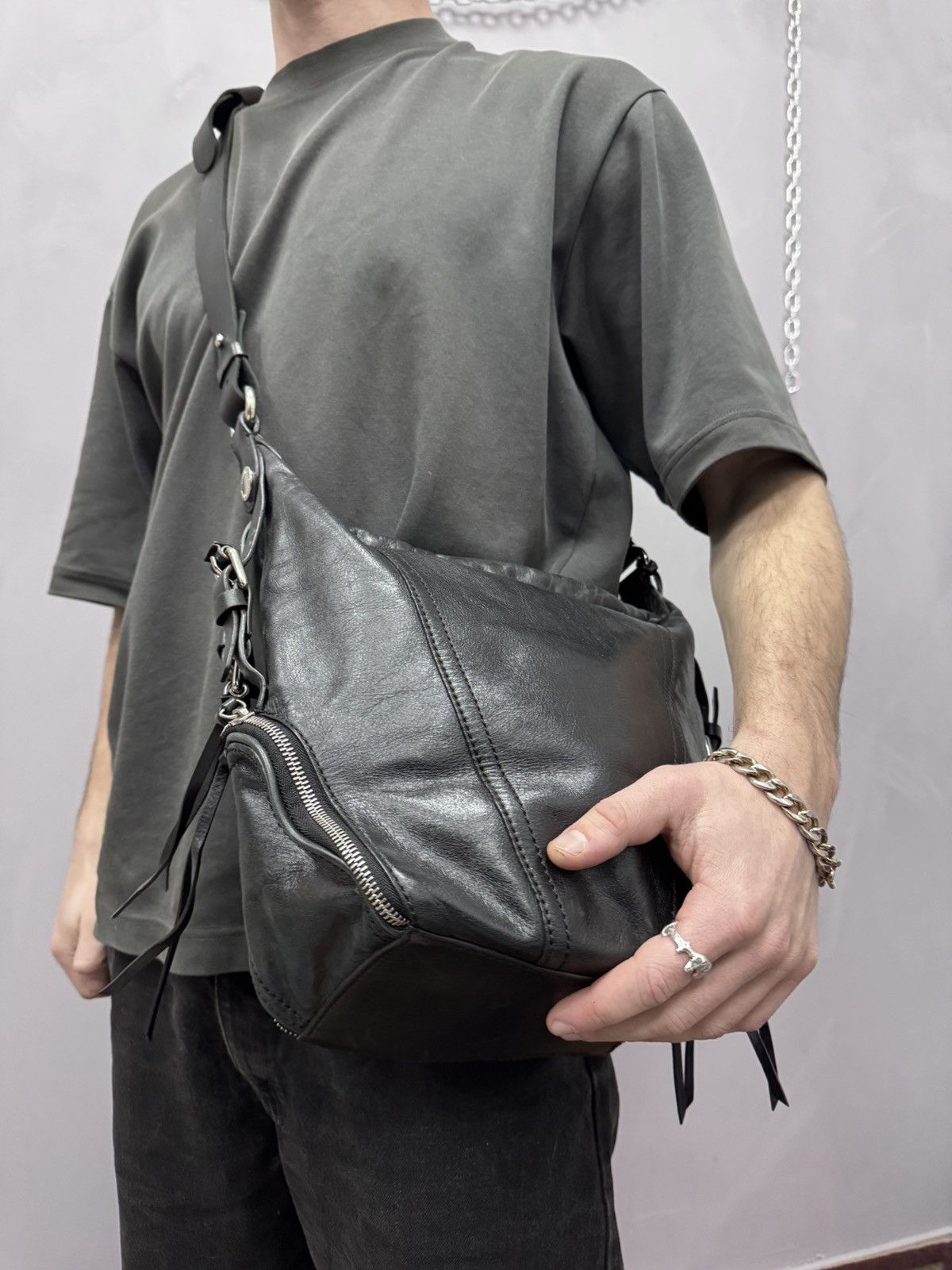 Avant Garde × Designer × Vintage ARCHIVE Y2K LEATHER SLING 