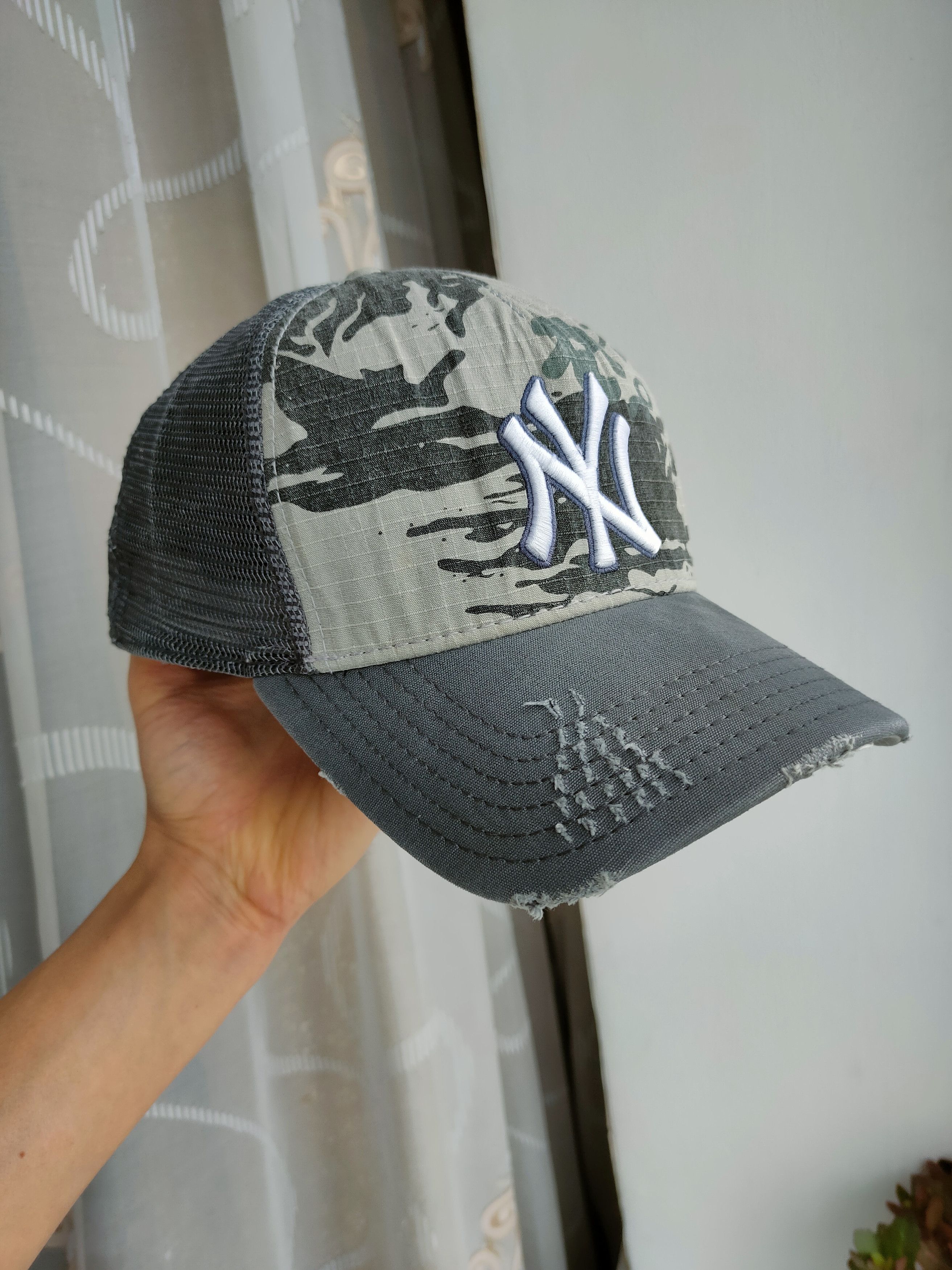 New Era New Era NY Yankees Vintage Trucker Cap Yankees MLB Military Size ONE SIZE - 6 Thumbnail