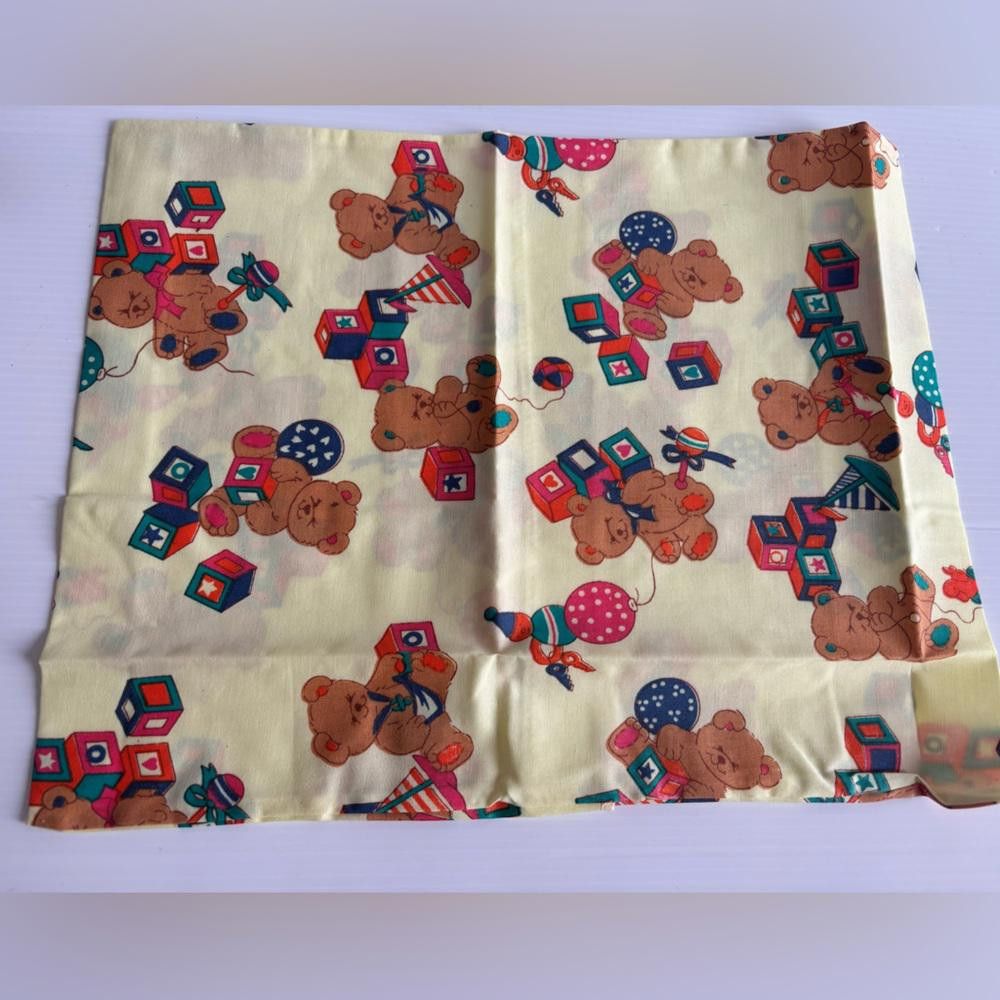 Designer Vintage 90s Baby’s yellow Pillowcase by Emval Creations Size ONE SIZE - 3 Thumbnail