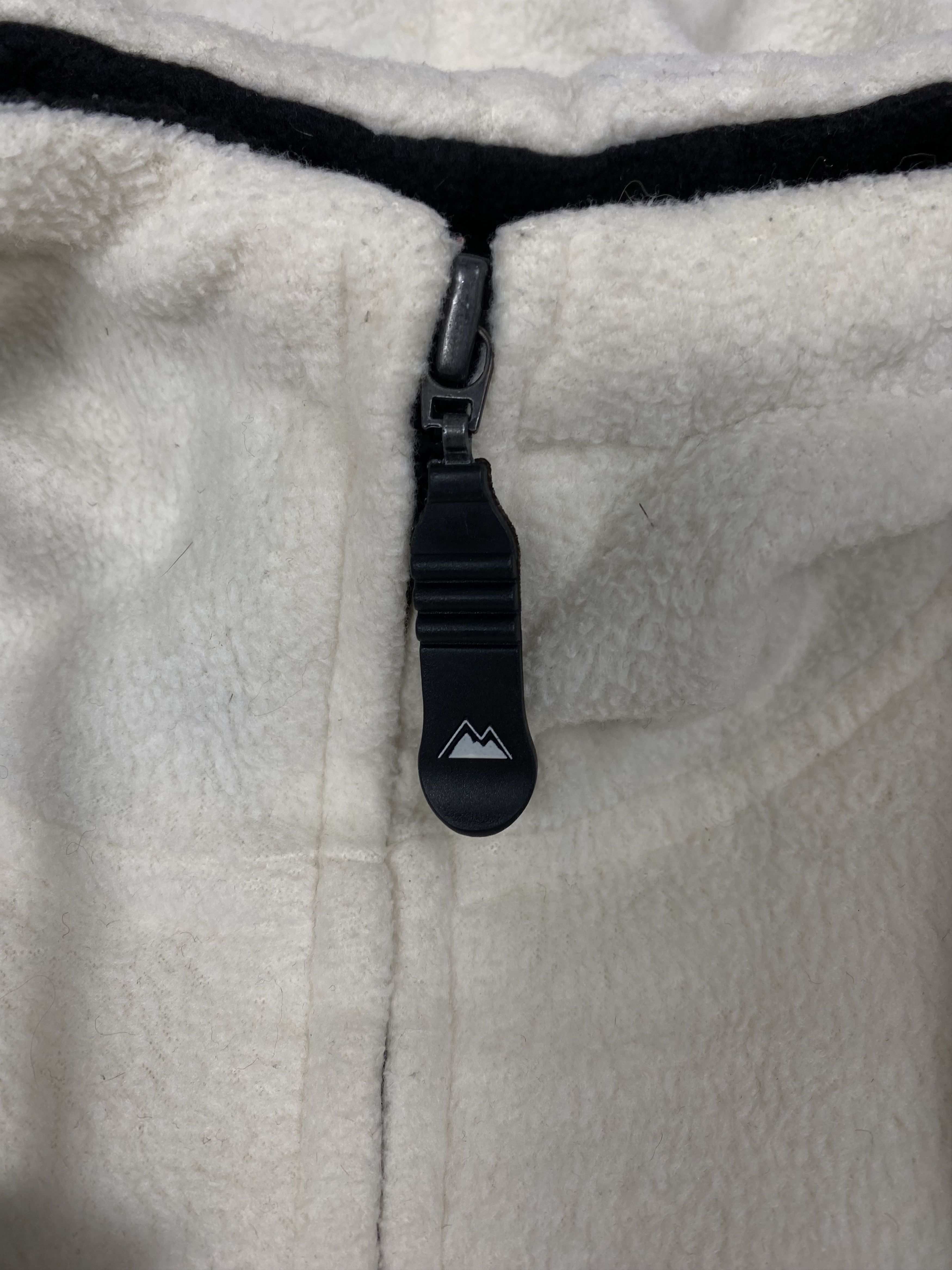 Japanese Brand Vintage First Down Light Fleece Jacket DJ0537 Size US L / EU 52-54 / 3 - 5 Thumbnail