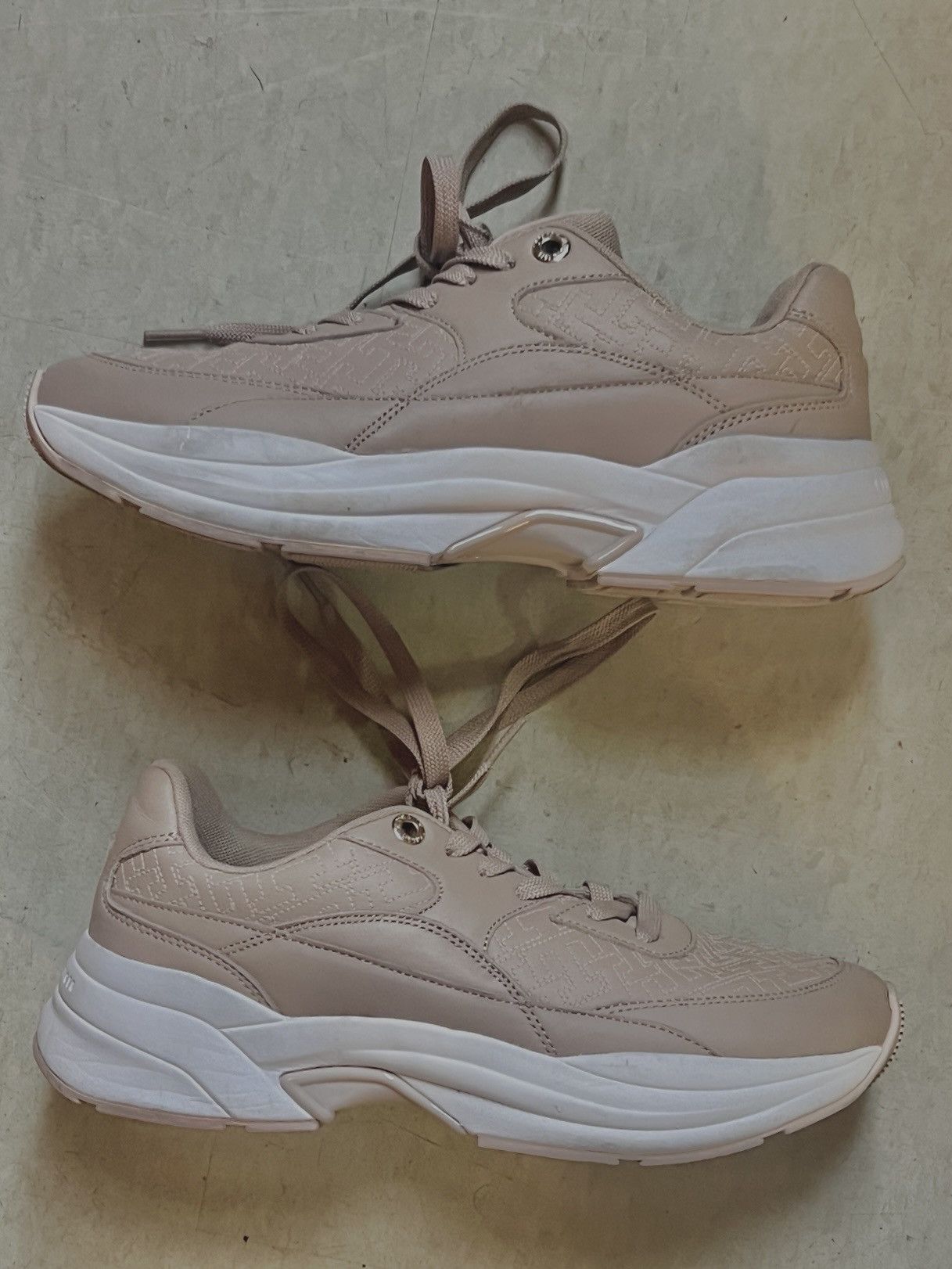Tommy Hilfiger Affordable Beige Sneakers for Women Size US 9 / IT 39 - 5 Thumbnail