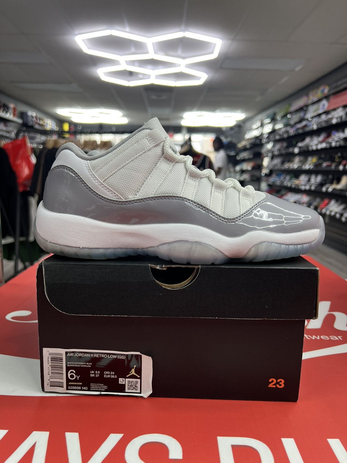 Jordan Brand Air Jordan 11 Low Cement Grey Size 6Y Size US 6 / EU 39 - 1 Thumbnail