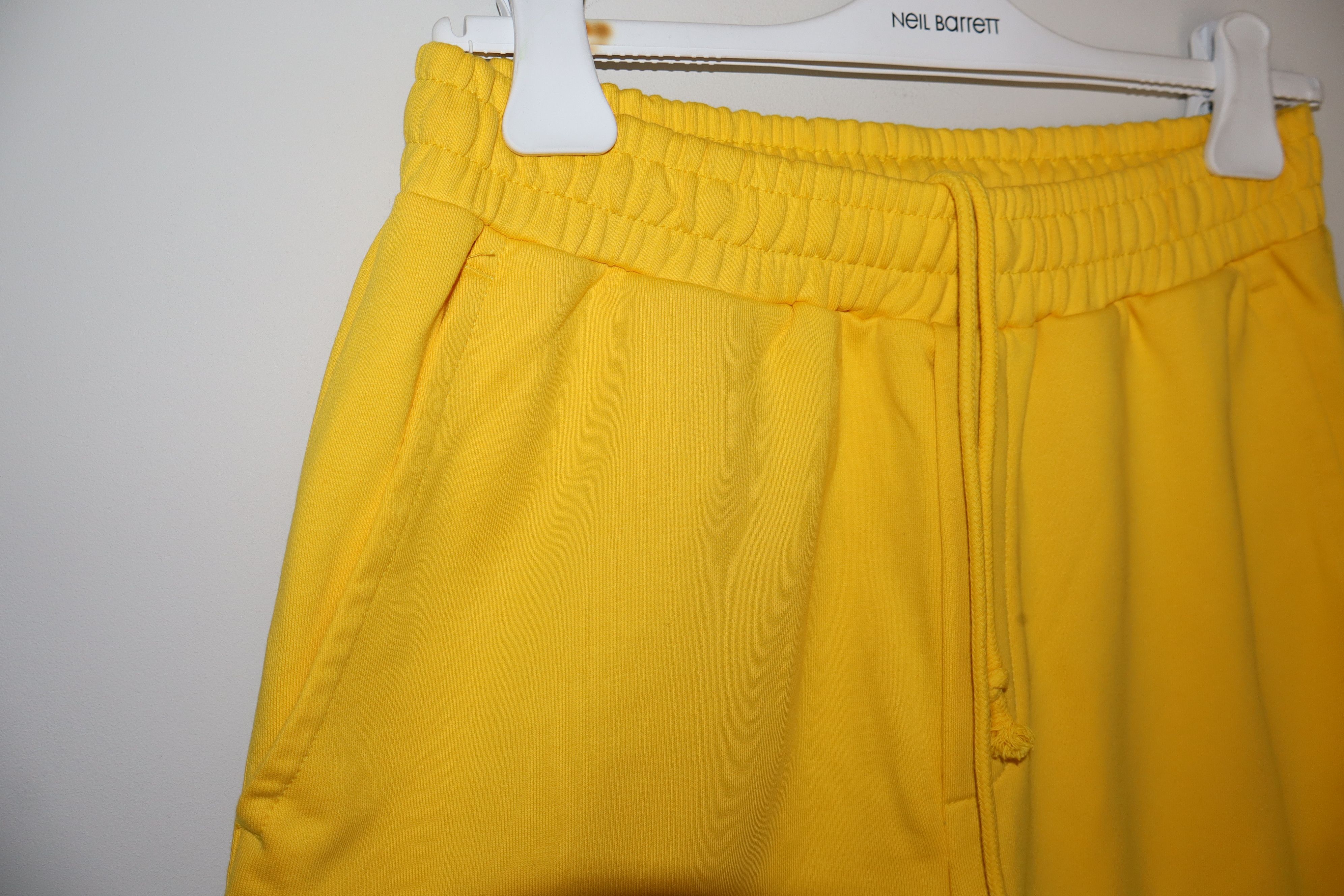 Helmut Lang "New York" print shorts Size US 32 / EU 48 - 8 Thumbnail