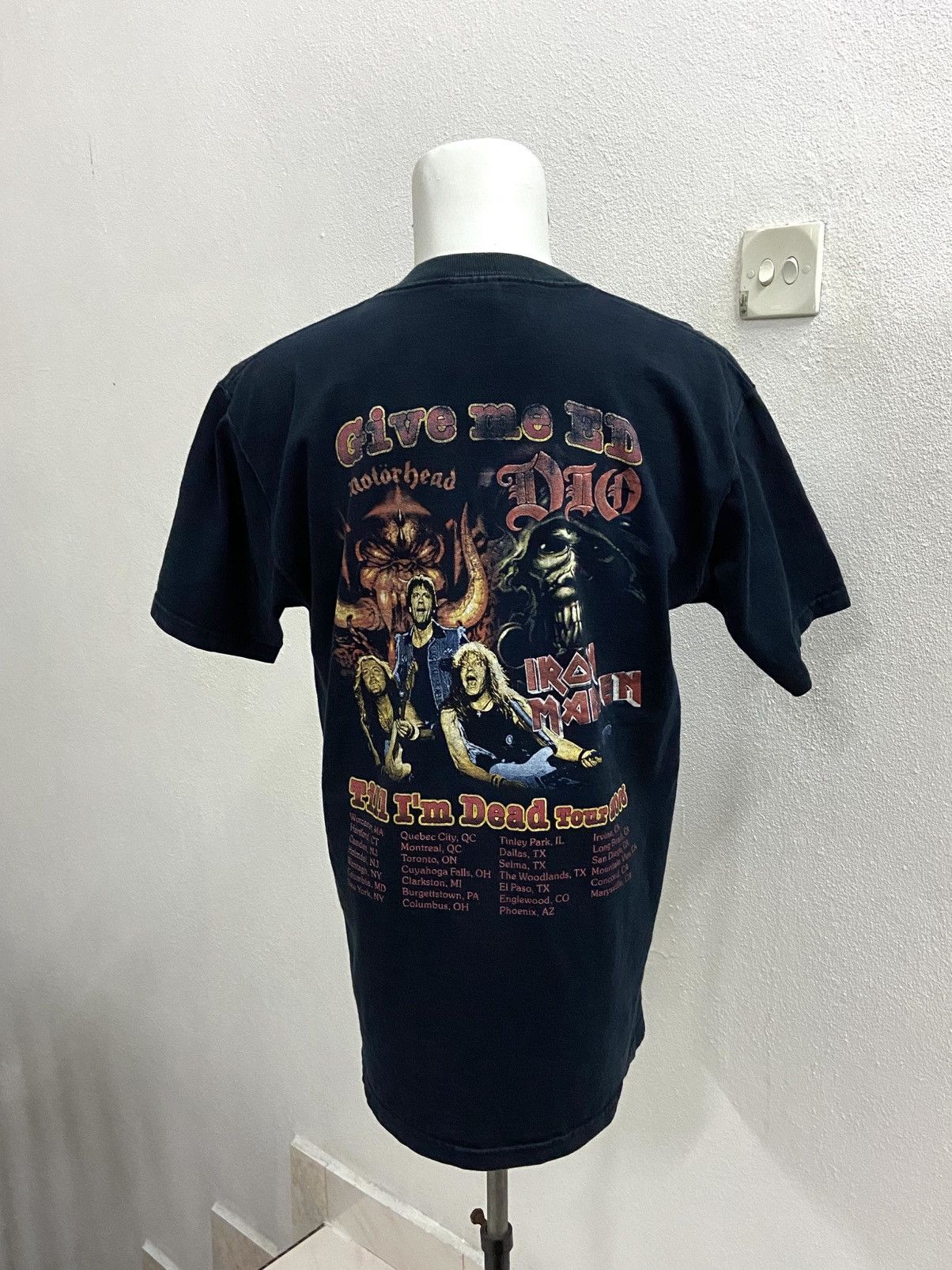 Band Tees Iron Maiden "Give Me Ed... 'Til I'm Dead" 2003 tour TEE Size US L / EU 52-54 / 3 - 5 Thumbnail