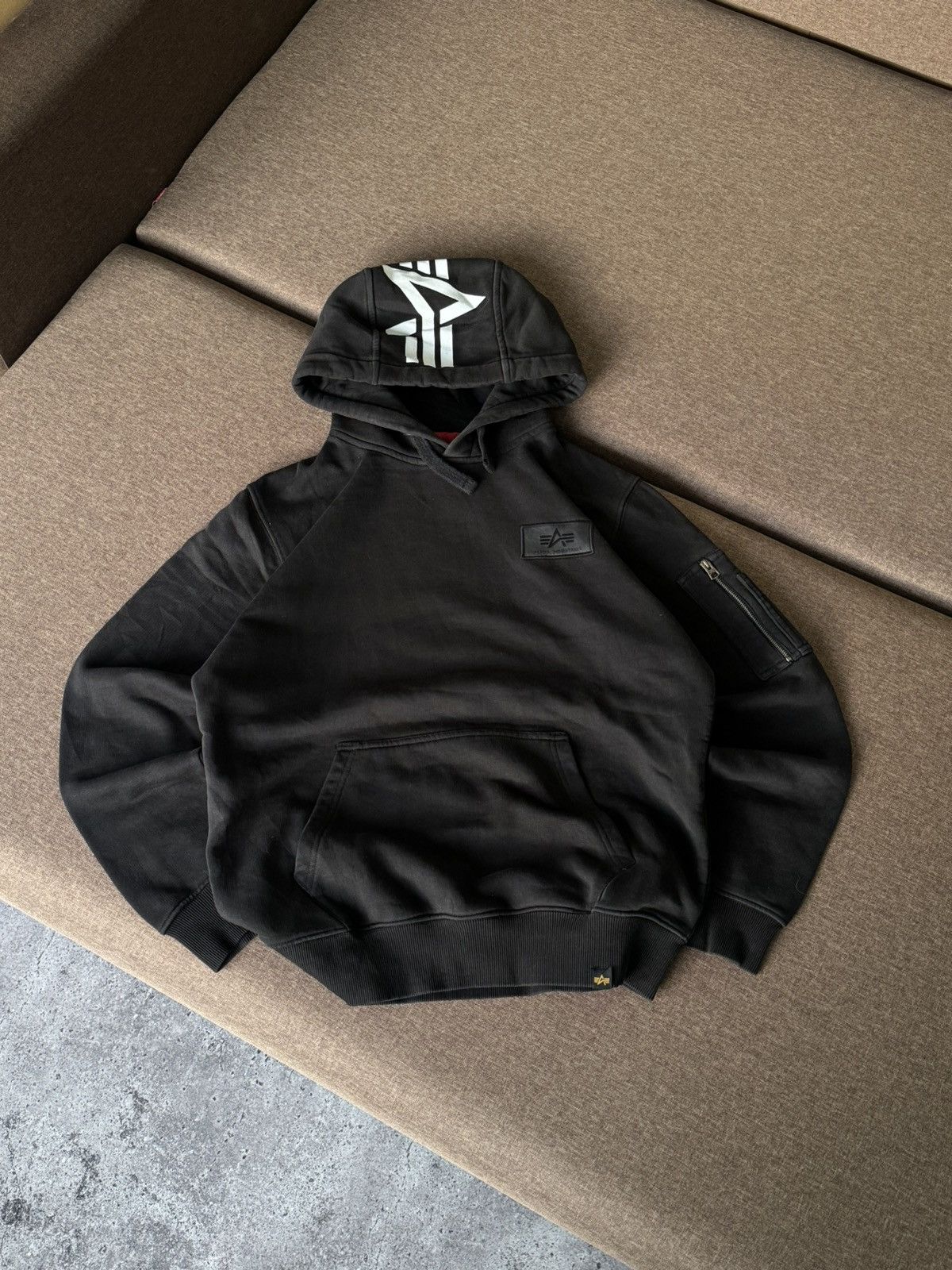 Alpha Industries Vintage Alpha Industries big logo hoodie Size US M / EU 48-50 / 2 - 9 Thumbnail