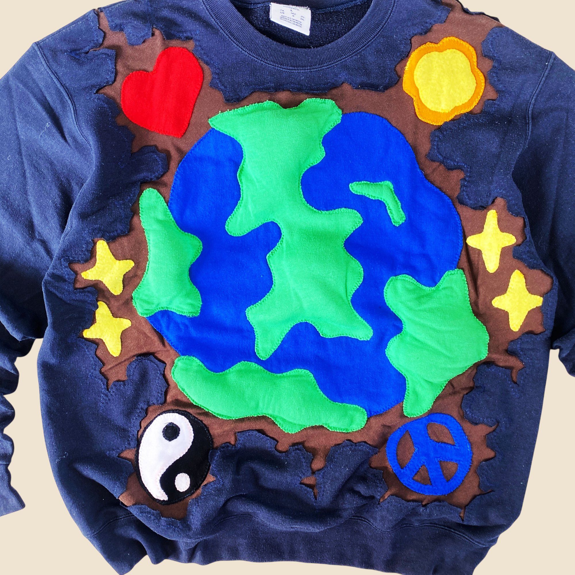 Handmade × Japanese Brand 1 OF 1 REWORKED 3D PUFF EARTH CRACKY SWEATSHIRT SIZE MEDIUM Size US M / EU 48-50 / 2 - 2 Thumbnail