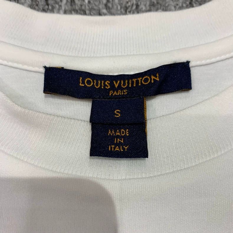 Louis Vuitton lv white badge pocket short sleeve-2507 Size US S / EU 44-46 / 1 - 5 Thumbnail