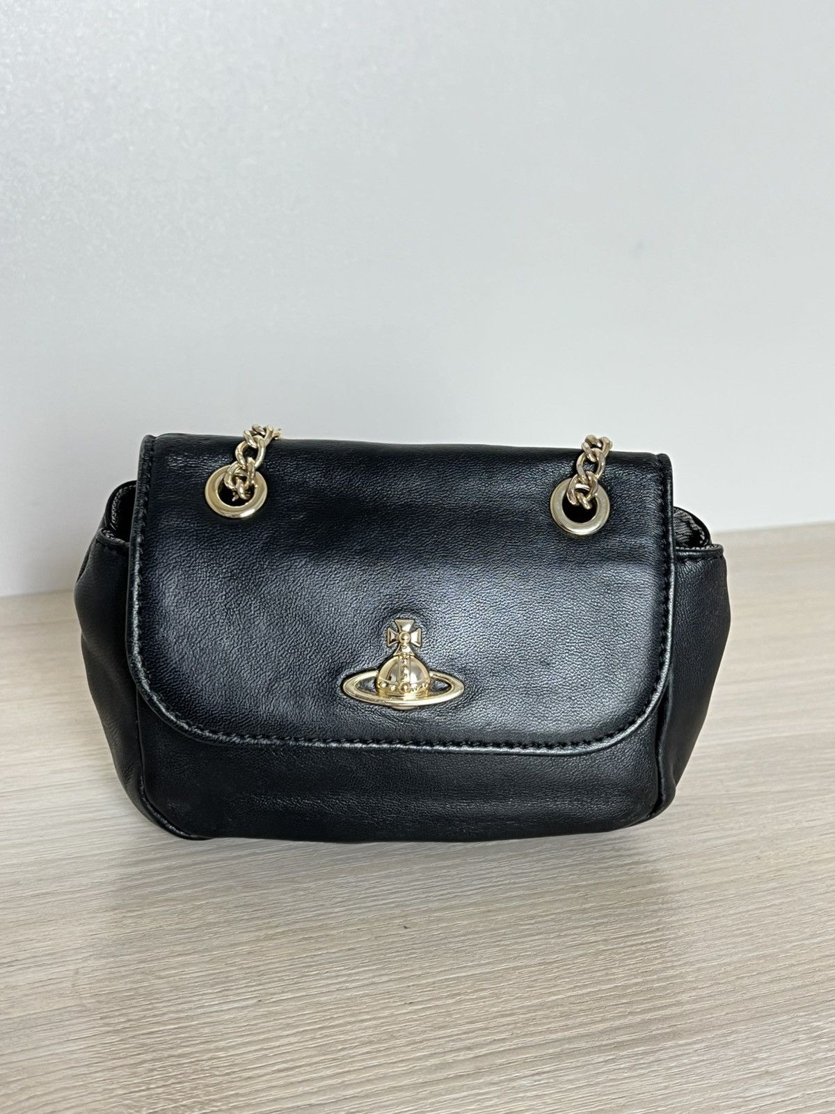 Vivienne Westwood small Saffiano crossbody bag with gold orb and chain Size ONE SIZE - 4 Thumbnail
