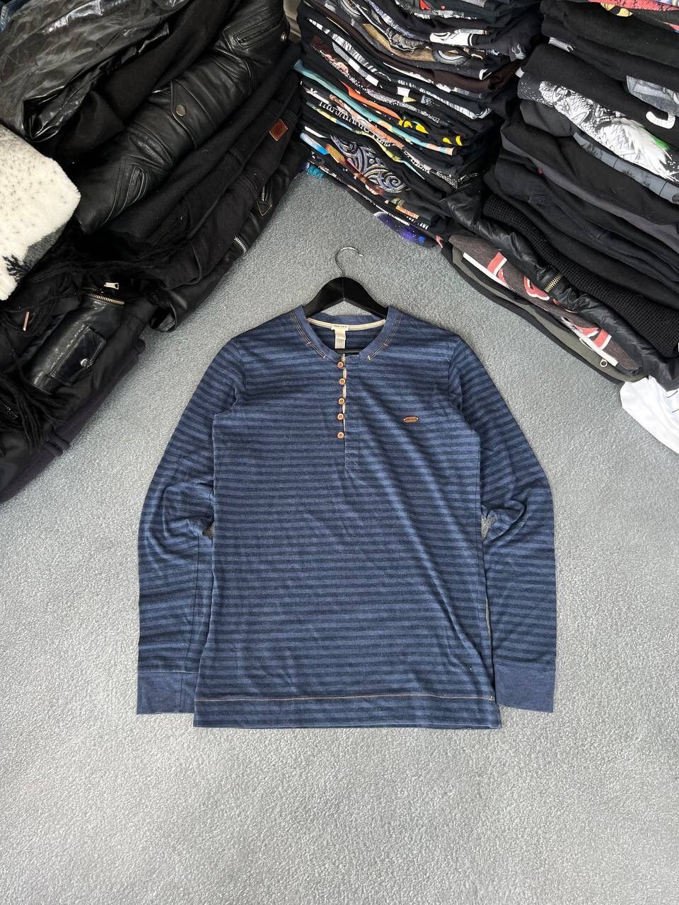 Diesel 2000s Aesthetic Diesel Casual Long Sleeve Top Size S / US 4 / IT 40 - 1 Thumbnail