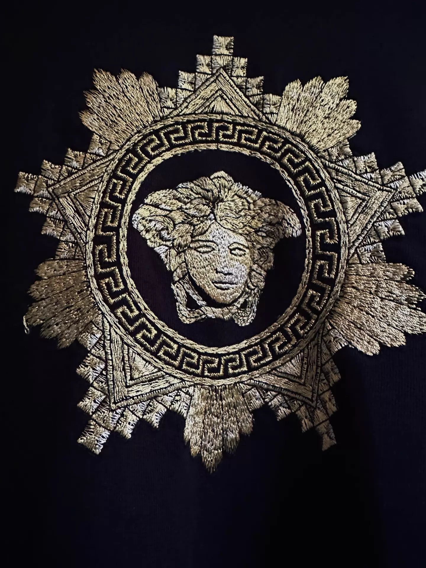 Versace Men's Versace Medusa Gold Embroidered 2XL Runway Sweatshirt Size US XXL / EU 58 / 5 - 5 Thumbnail