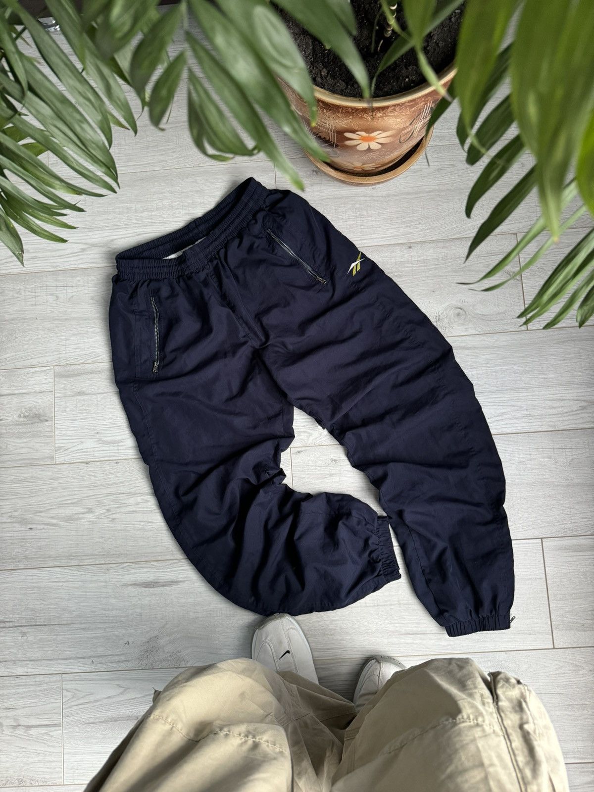 Reebok × Vintage Vintage Reebok Baggy Nylons Track Pants 90’s Size US 32 / EU 48 - 1 Thumbnail