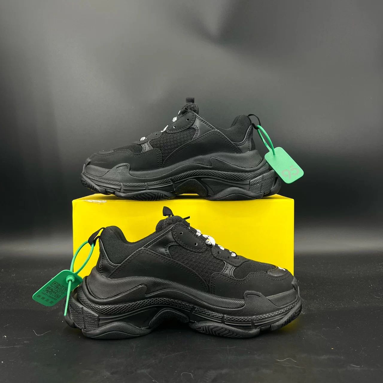 Balenciaga Balenciaga Triples Black 37 New Size US 6.5 / IT 36.5 - 2 Thumbnail