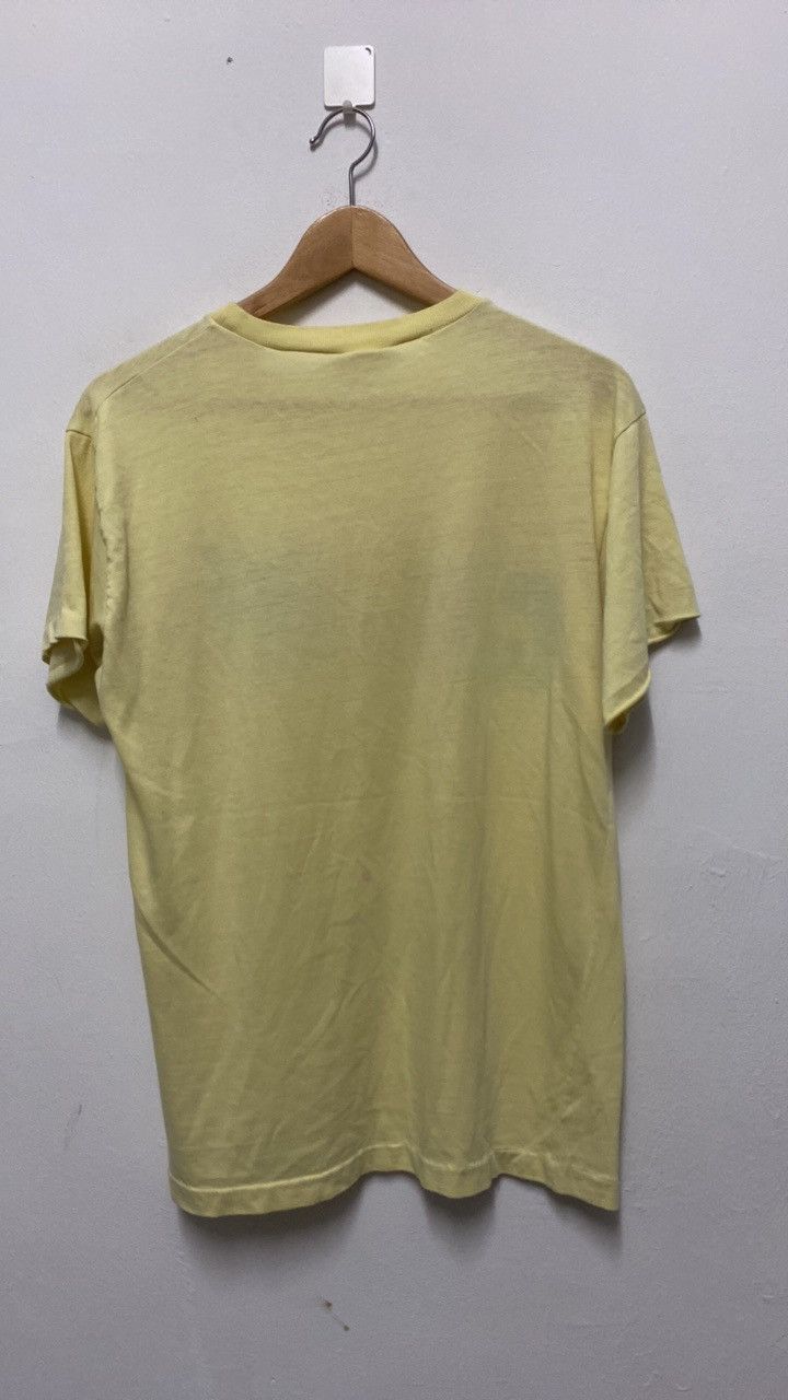Vintage Vintage Big Spell Out Club med T-shirt Size US S / EU 44-46 / 1 - 5 Thumbnail