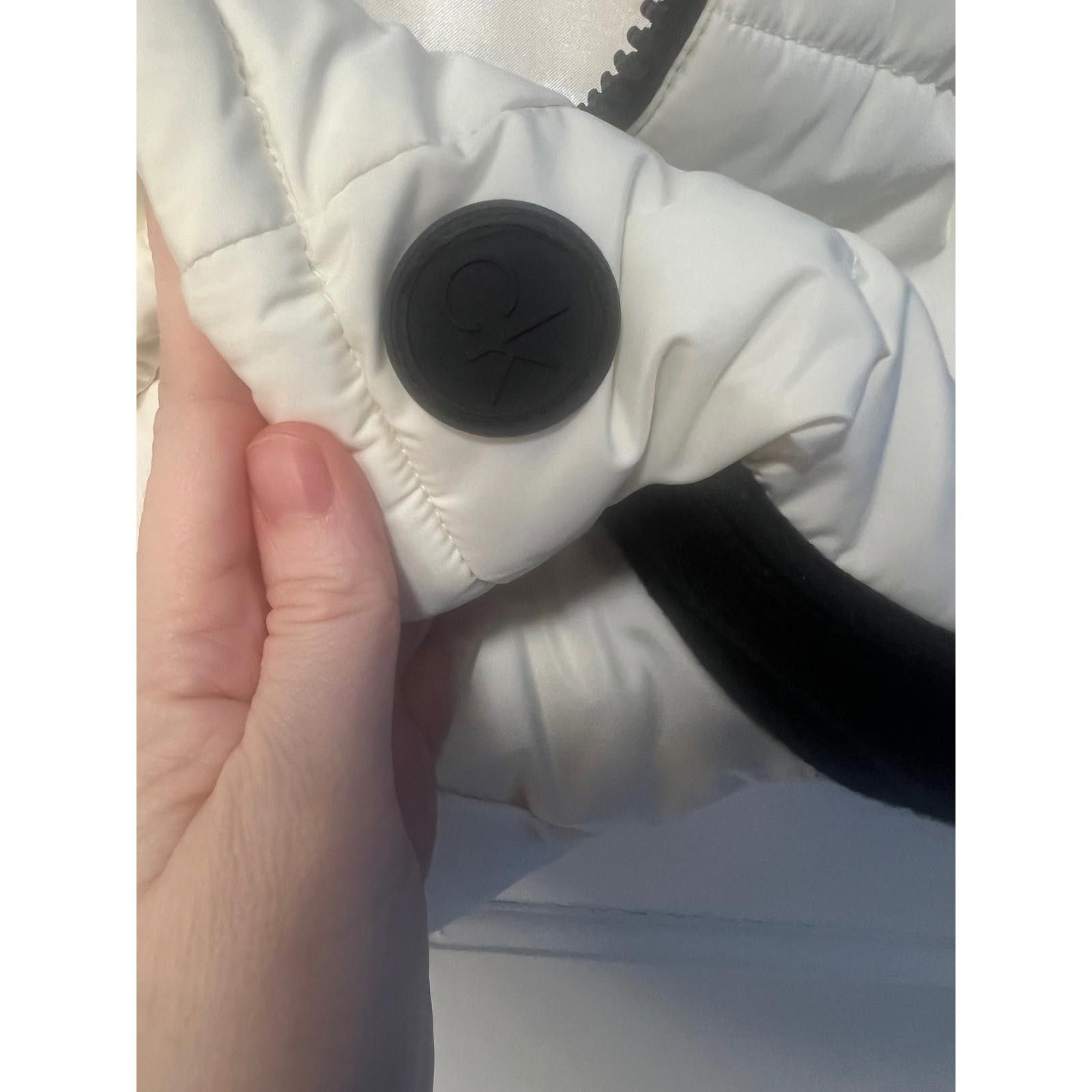 Calvin Klein Calvin Klein Womens Puffer Vest White Black Ribbed Panels XS Size XS / US 0-2 / IT 36-38 - 5 Thumbnail