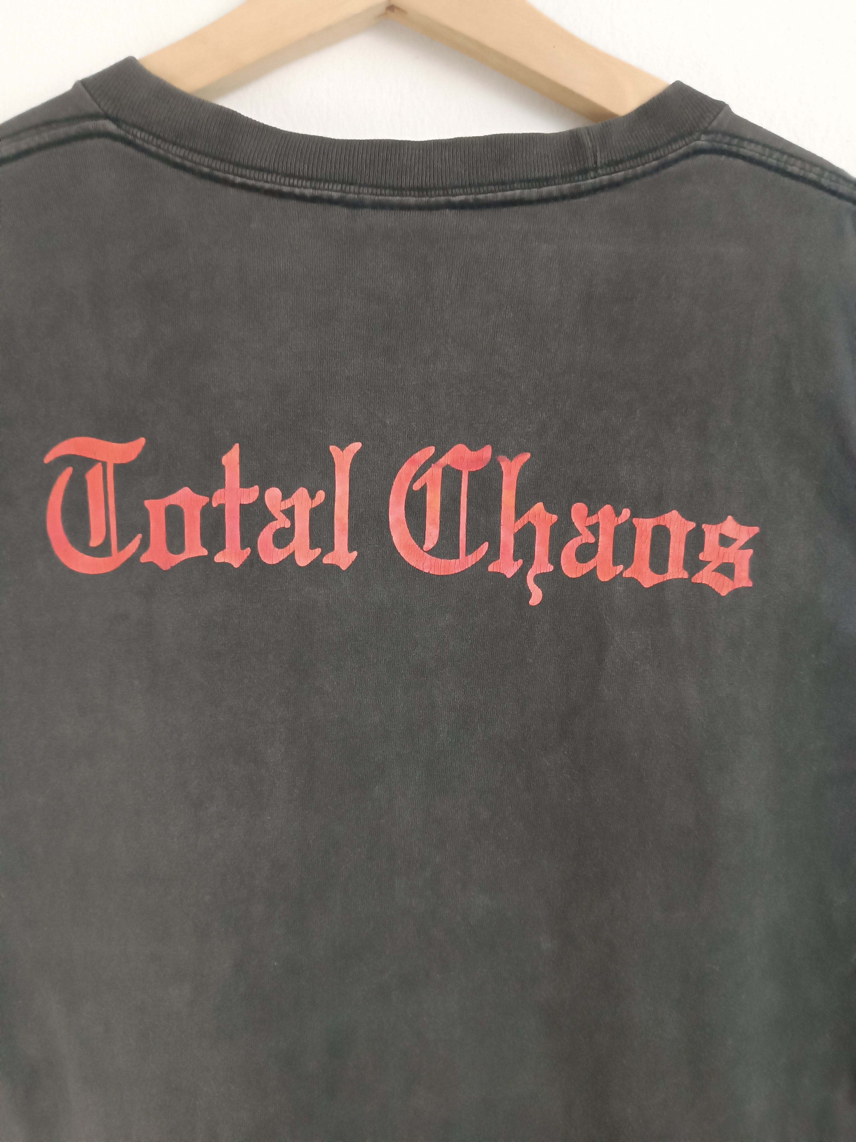 Band Tees THRASHED FADED VINTAGE 90'S TOTAL CHAOS ANTHEM HARDCORE PUNK Size US S / EU 44-46 / 1 - 13 Thumbnail