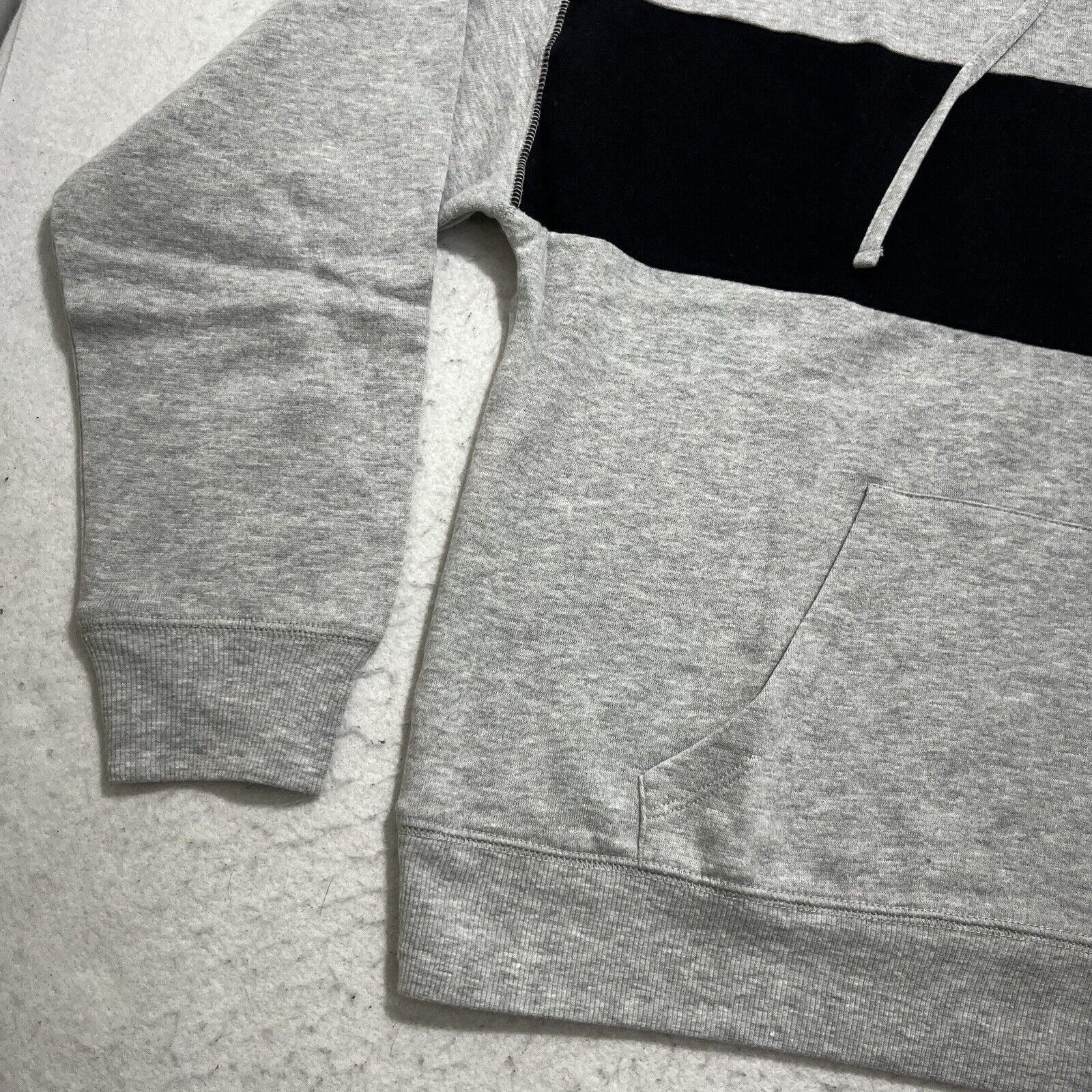 Nordstrom Abound Gray Black Pullover Long Sleeve Hoodie Sweatshirt Size S / US 4 / IT 40 - 4 Thumbnail
