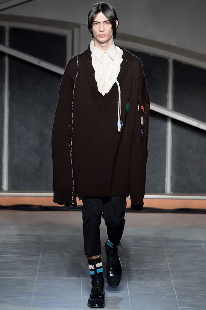 Raf Simons AW16 giant destroyed sweater with patches Size US XXL / EU 58 / 5 - 13 Thumbnail