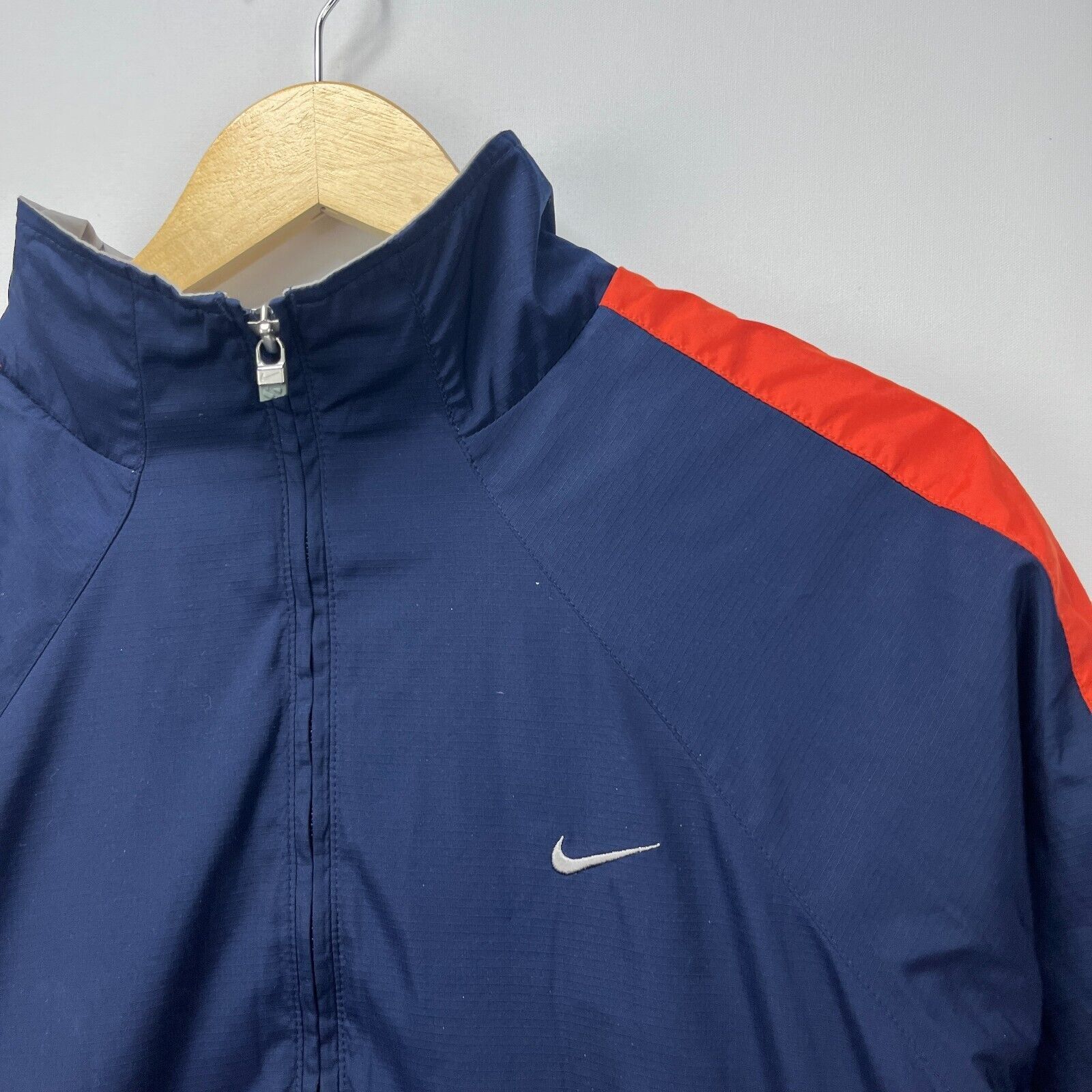 Nike × Vintage Vintage Y2K Nike Track Windbreaker Jacket Large Size US L / EU 52-54 / 3 - 3 Thumbnail