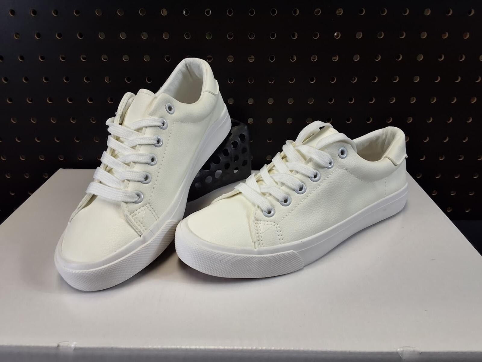Genetic Manipulation Shinichiro Kuriya Classic White Canvas Sneakers - EU Size 39 Size ONE SIZE - 1 Thumbnail