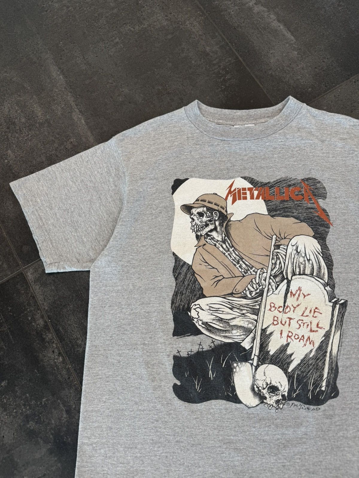 Metallica Vintage 1994 Metallica Pushead Gravekeeper Tour T Shirt Gray Size US XL / EU 56 / 4 - 3 Thumbnail