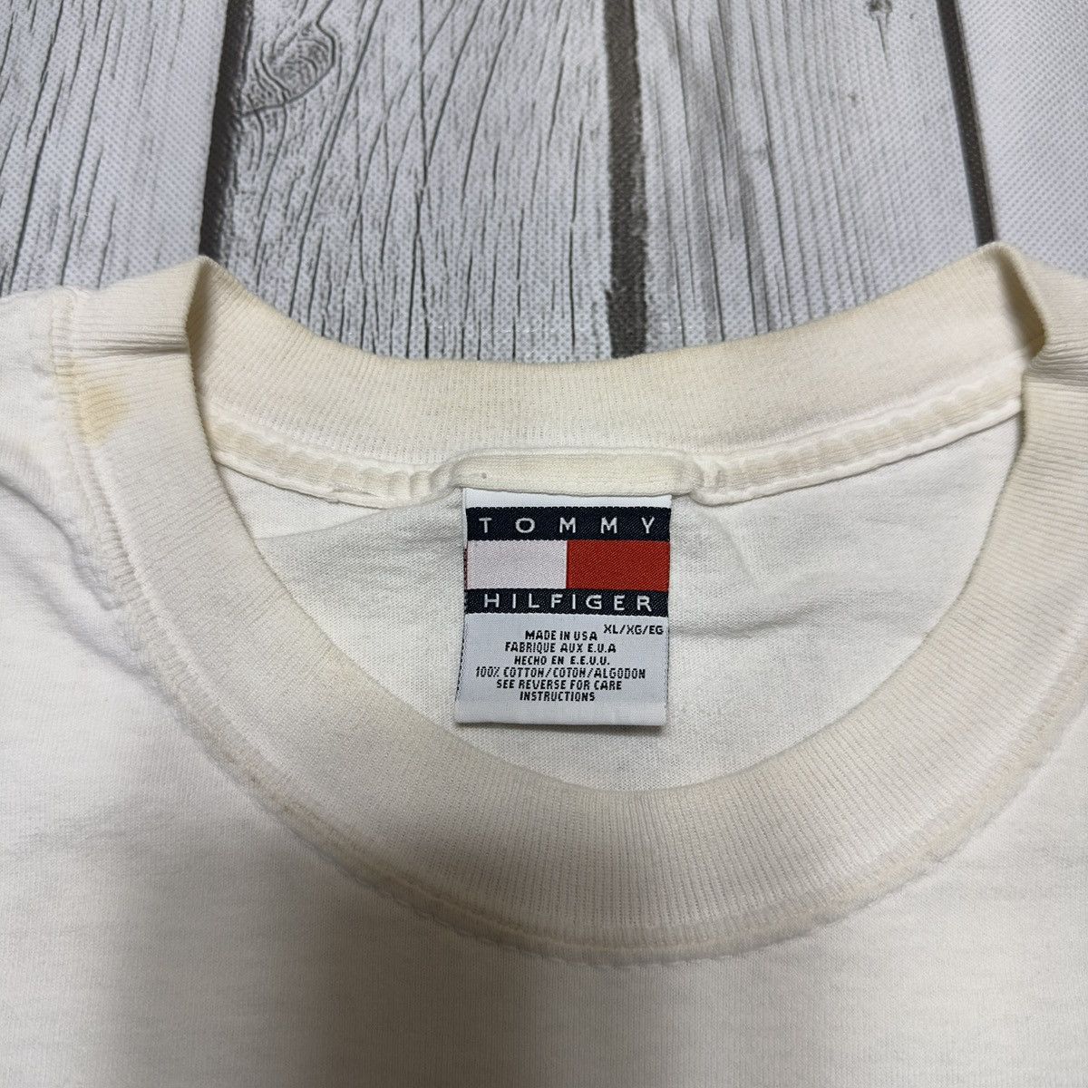 Tommy Hilfiger × Vintage Vintage Tommy Hilfiger tee Size US XL / EU 56 / 4 - 4 Thumbnail
