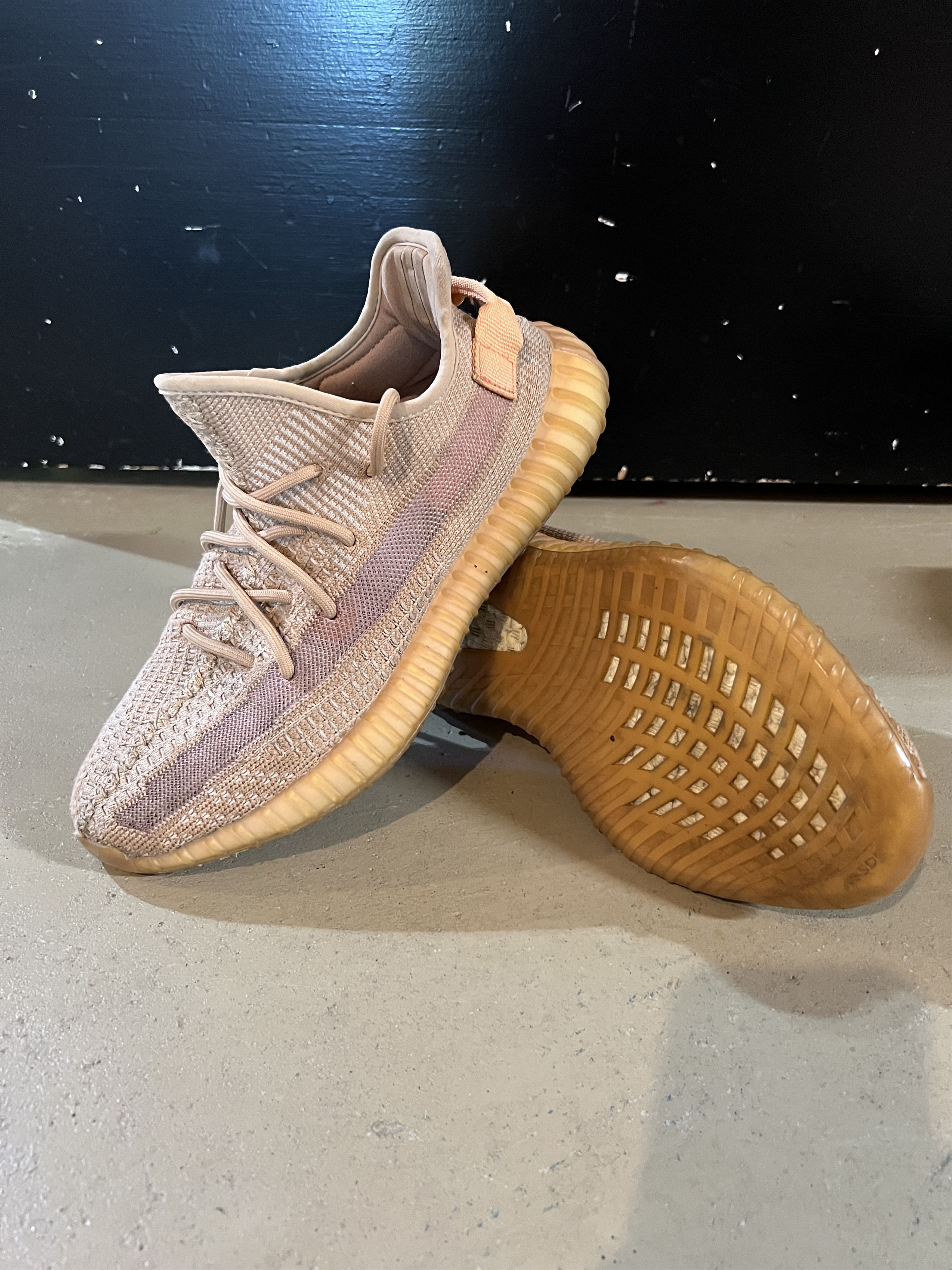 adidas Yeezy Boost 350 V2 Clay