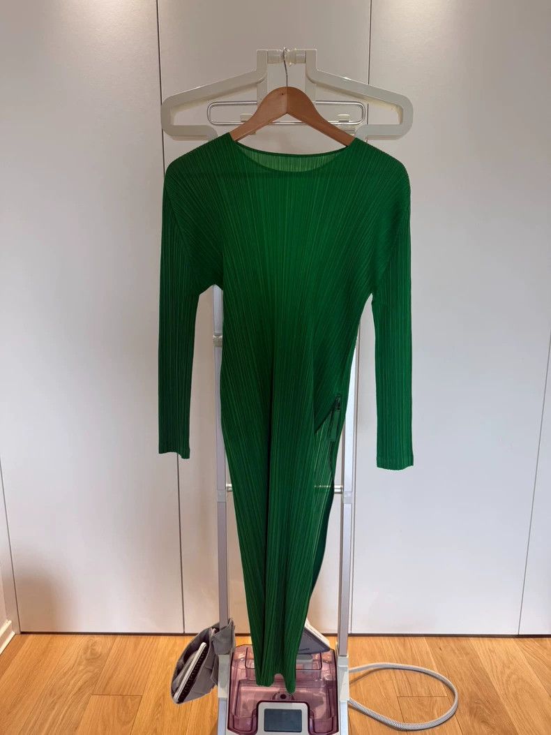 Other Issey Miyake size:3 Dark green pleated long-sleeved dress Size M / US 6-8 / IT 42-44 - 1 Thumbnail