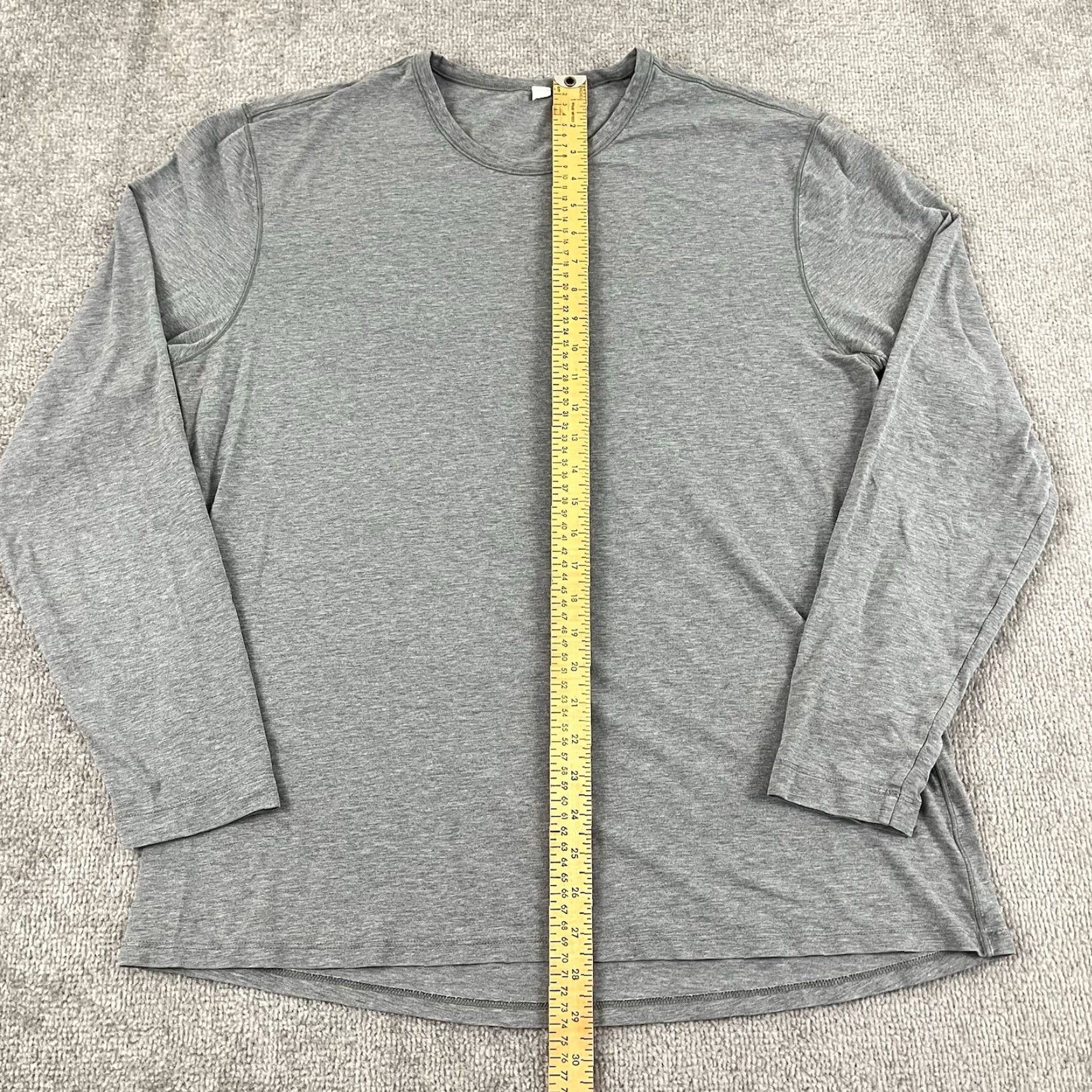 Lululemon LULULEMON Shirt Mens Large Gray Everyday Basic Tee Long Sleeve Stretch Athletic Size US L / EU 52-54 / 3 - 4 Thumbnail