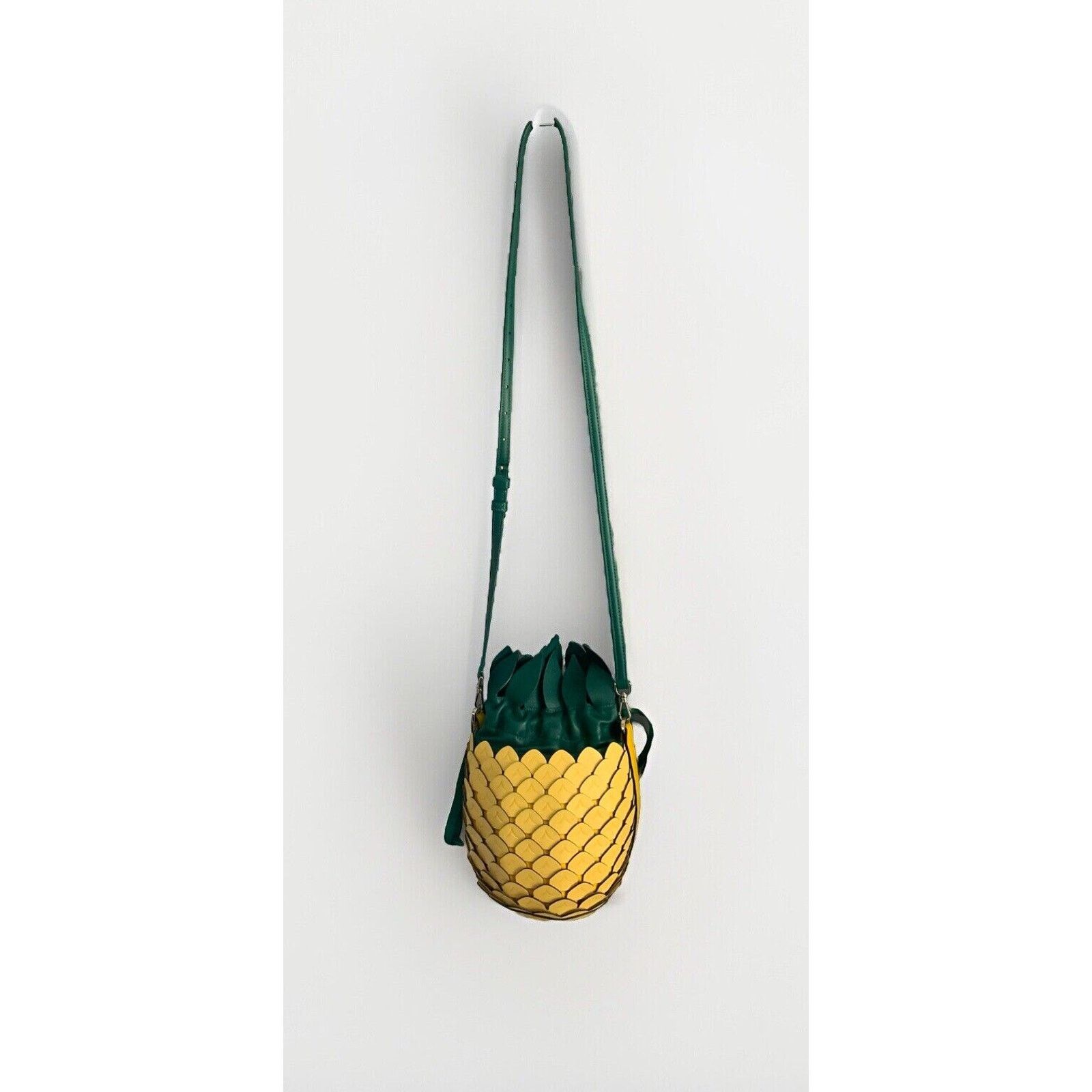 Kate Spade Kate Spade New York Pineapple Crossbody Yellow Leather Purse Size ONE SIZE - 5 Thumbnail