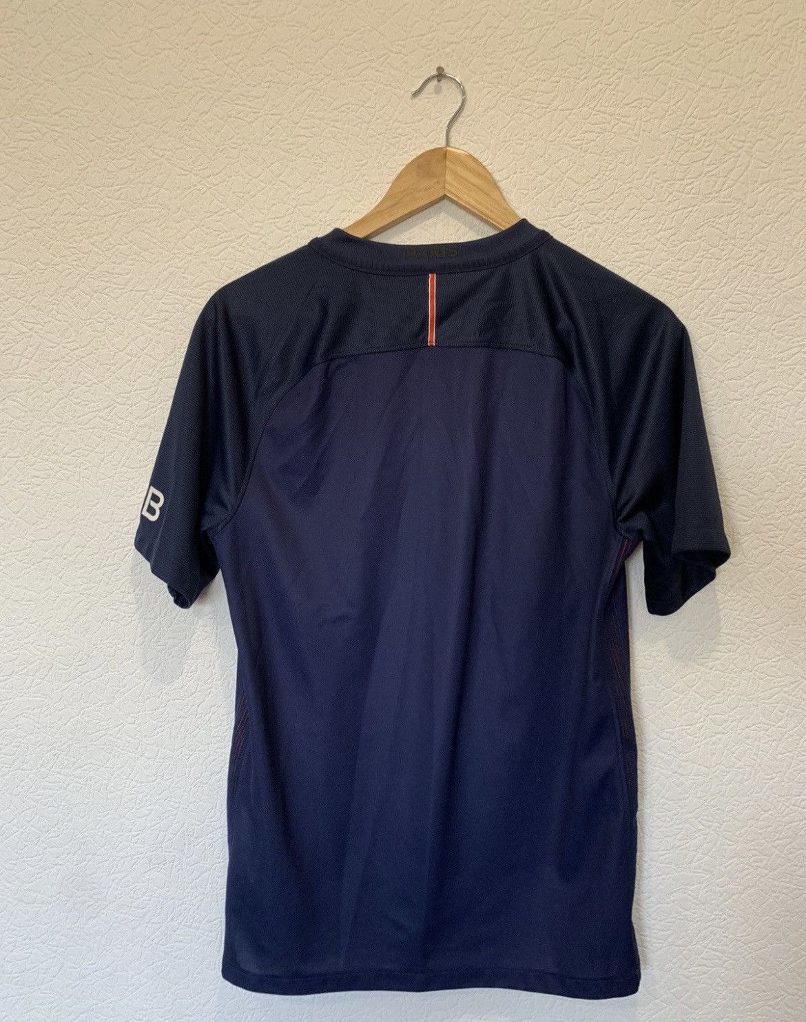 Nike PSG NIKE 2016/2017 HOME KIT SOCCER JERSEY FOOTBALL Size US S / EU 44-46 / 1 - 4 Thumbnail