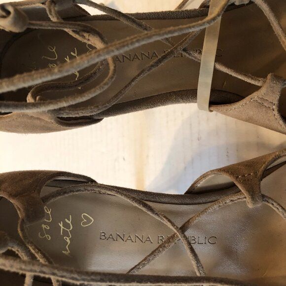 Banana Republic Banana Republic women's tan leather high heel shoes size:9M Size US 9 / IT 39 - 3 Thumbnail