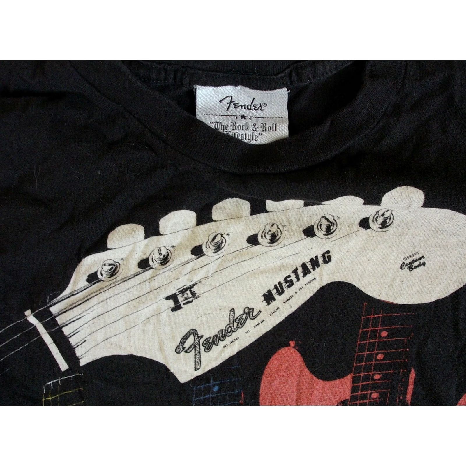 Fender VINTAGE Fender Mustang Guitar graphic T-Shirt Mens M Black Cotton Slim Adult Medium Rock Music Band 2000s Size US M / EU 48-50 / 2 - 4 Thumbnail