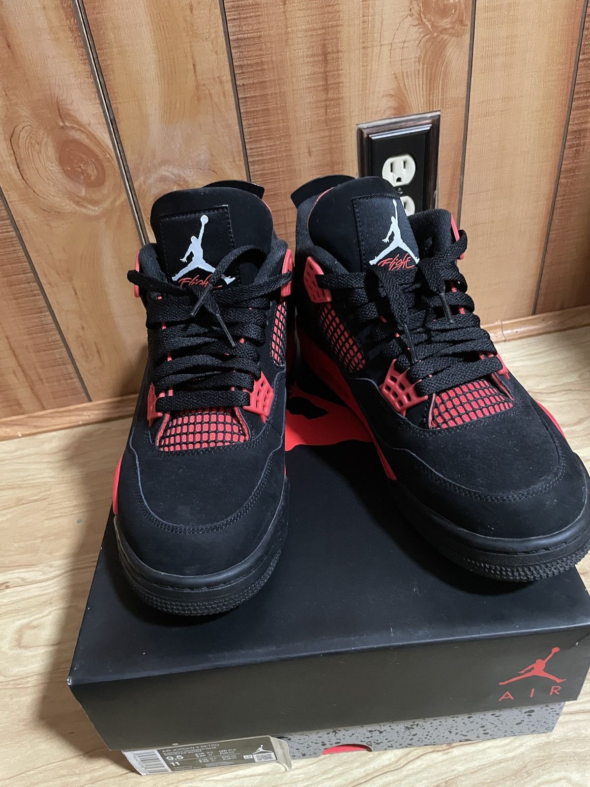 Jordan Brand Jordan 4 Red Thunders Size 9.5 Size US 9.5 / EU 42-43 - 8 Thumbnail