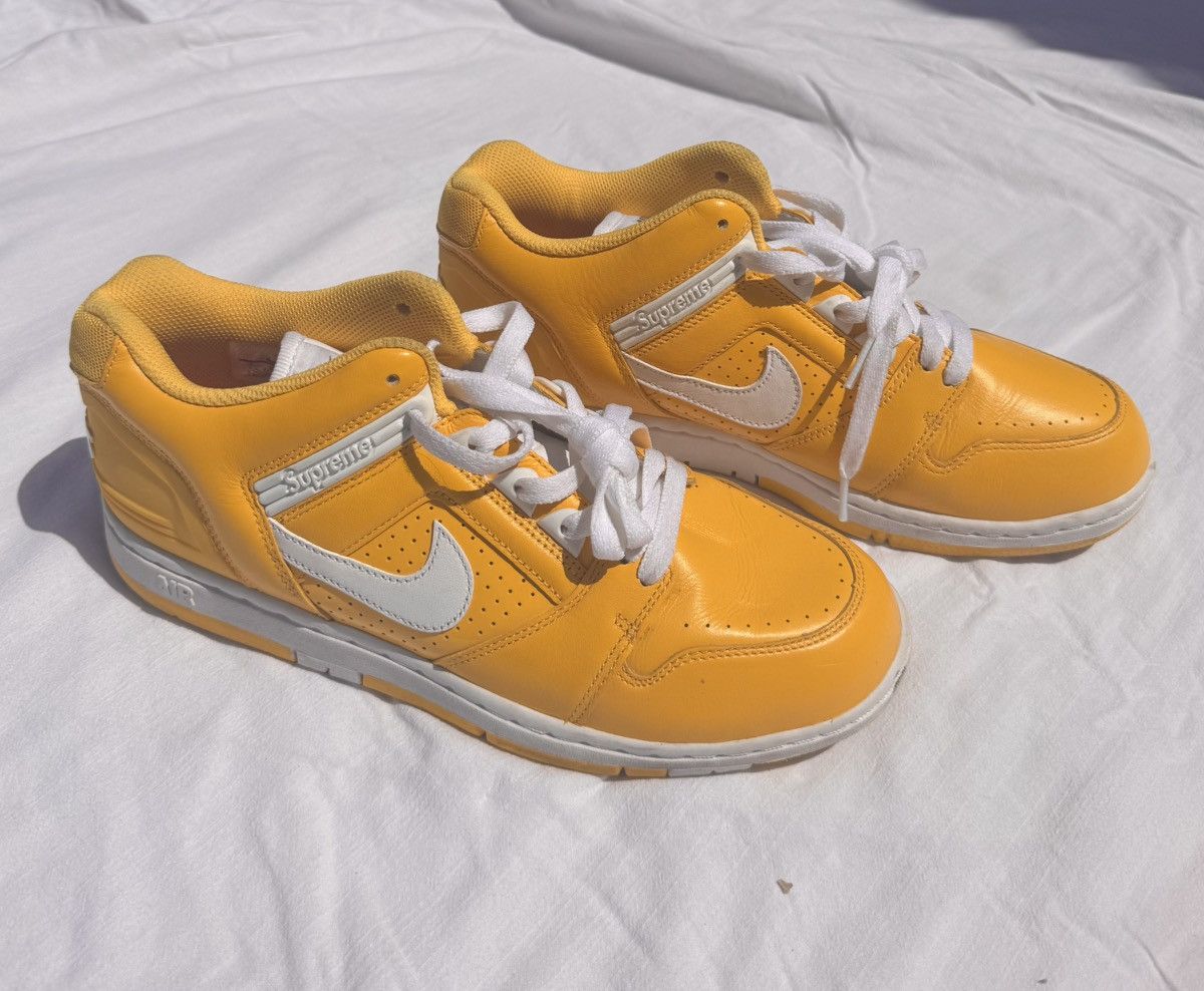 Nike × Supreme 2017 Nike x Supreme Air Force 2 Yellow Size US 9 / EU 42 - 1 Thumbnail