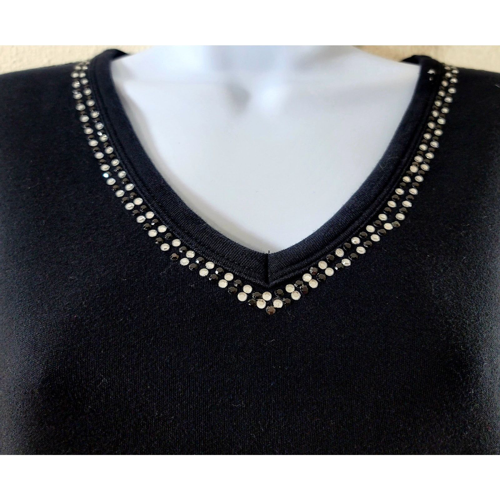 Other Lanie New York Black Rhinestone V Neck Top 2X Plus Stretch Size XXL / US 16-18 / IT 52-54 - 6 Thumbnail