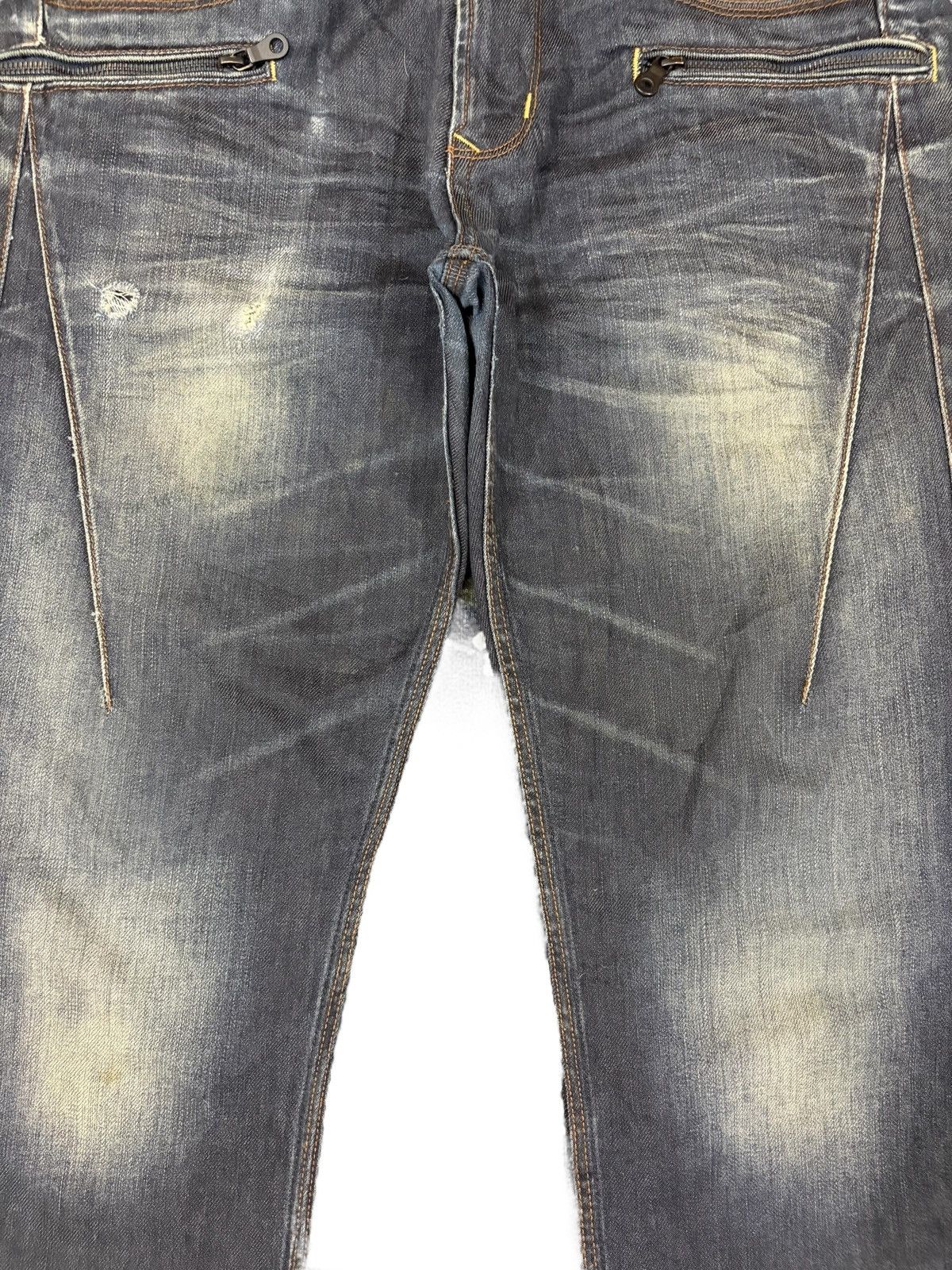 HIDEAWAYS Vintage Hideaway Nicole Mud Wash Distressed Flare Jeans Size US 35 - 5 Thumbnail